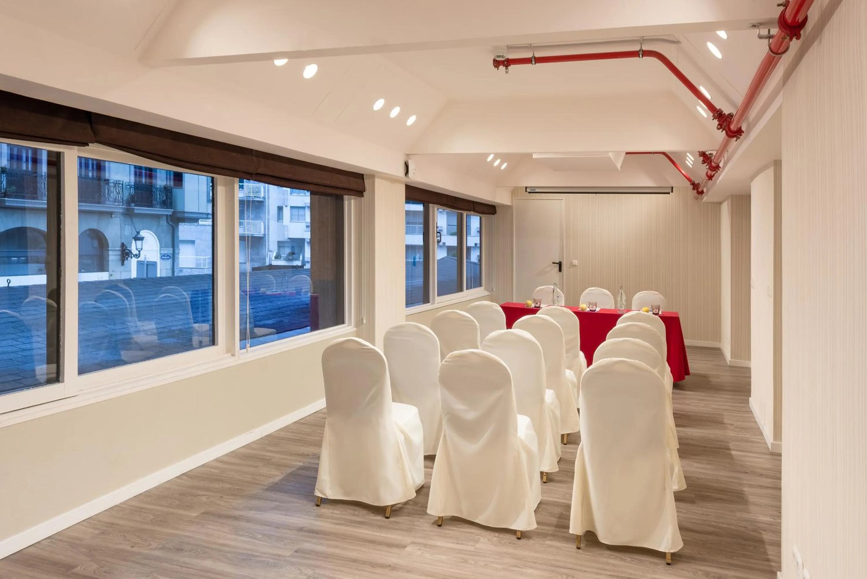 Business facilities in Hotel San Sebastián Orly, Affiliated by Meliá