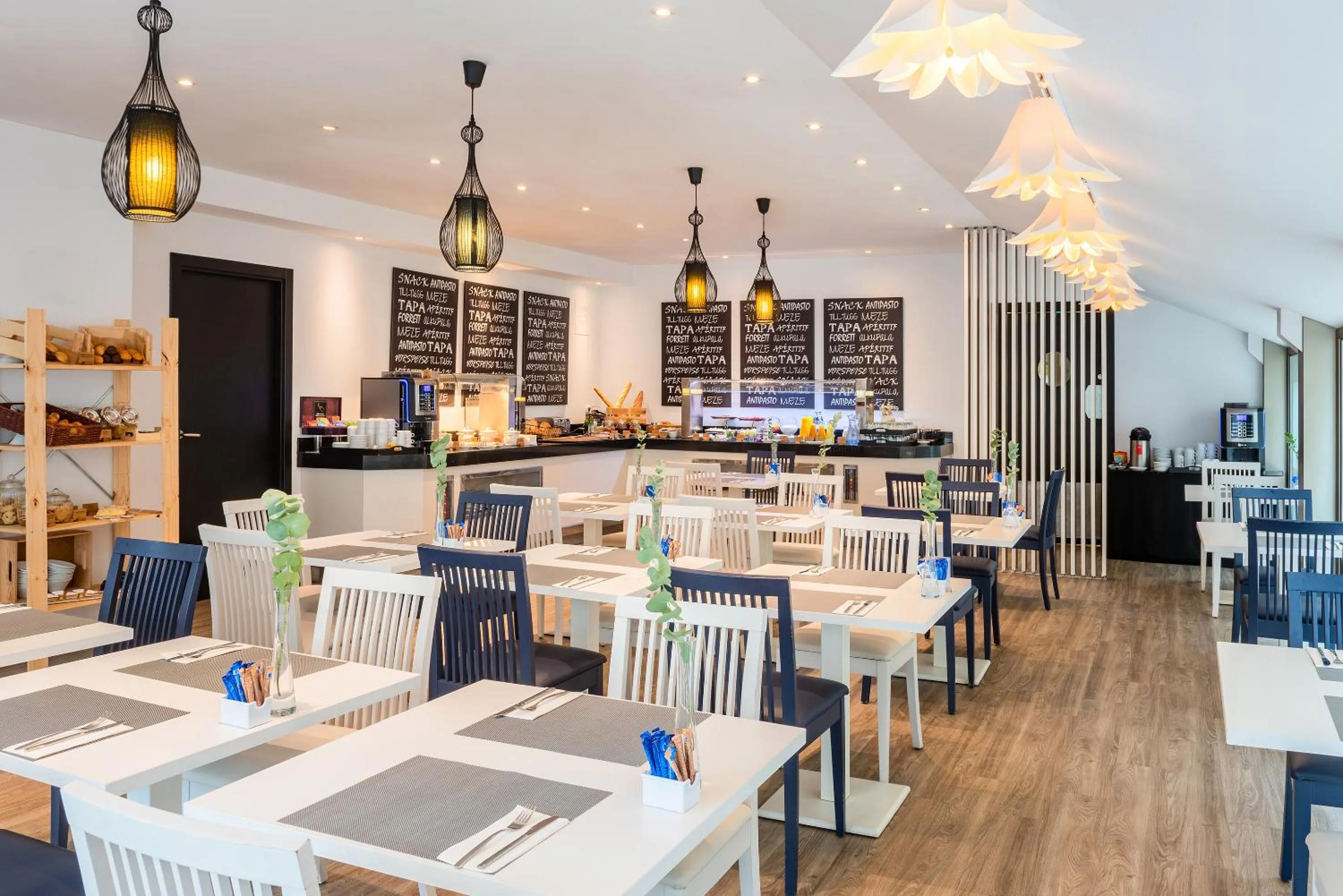 Restaurant/places to eat in Hotel San Sebastián Orly, Affiliated by Meliá