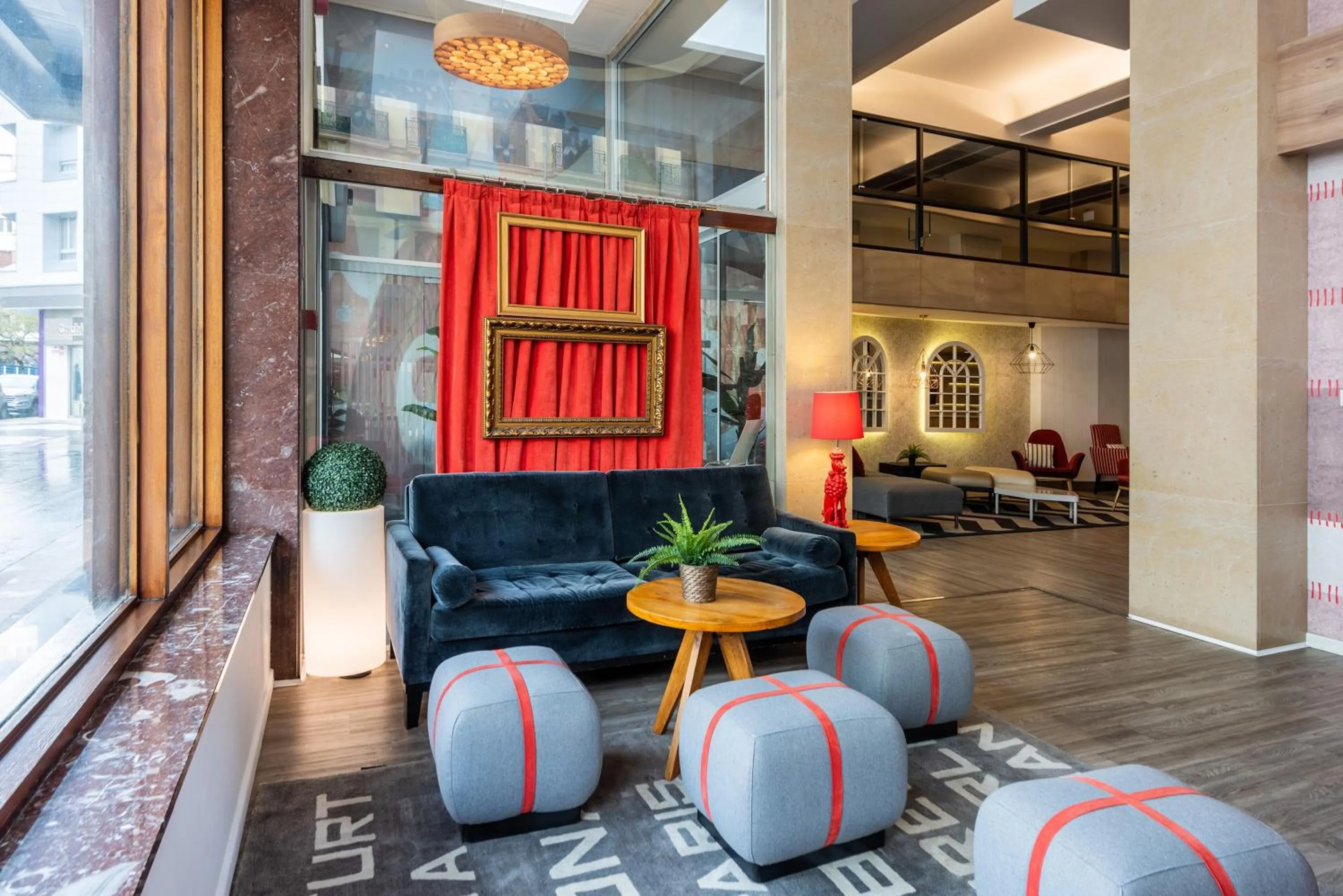 Lobby or reception in Hotel San Sebastián Orly, Affiliated by Meliá
