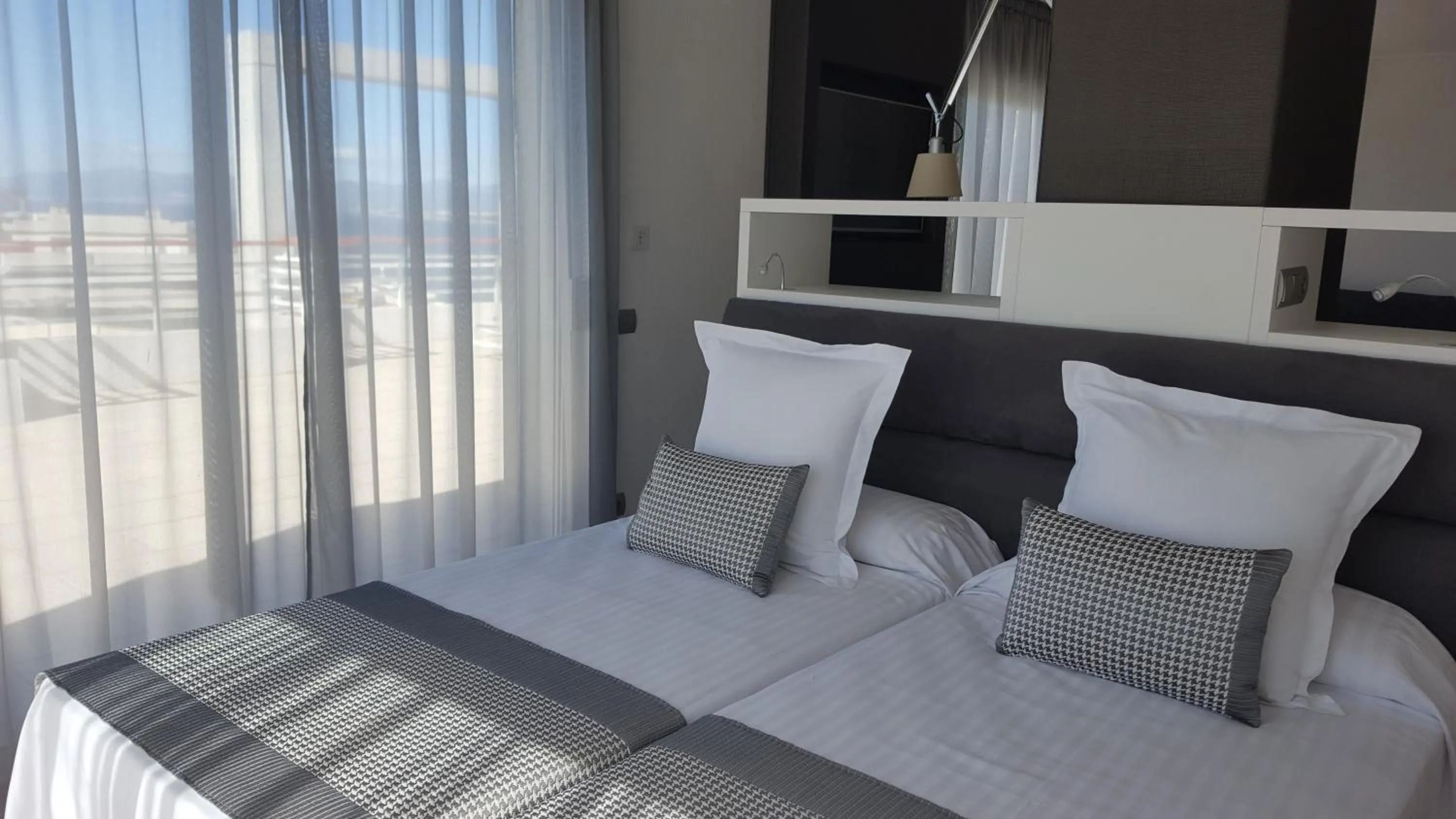 Bed in Golden Acqua Salou