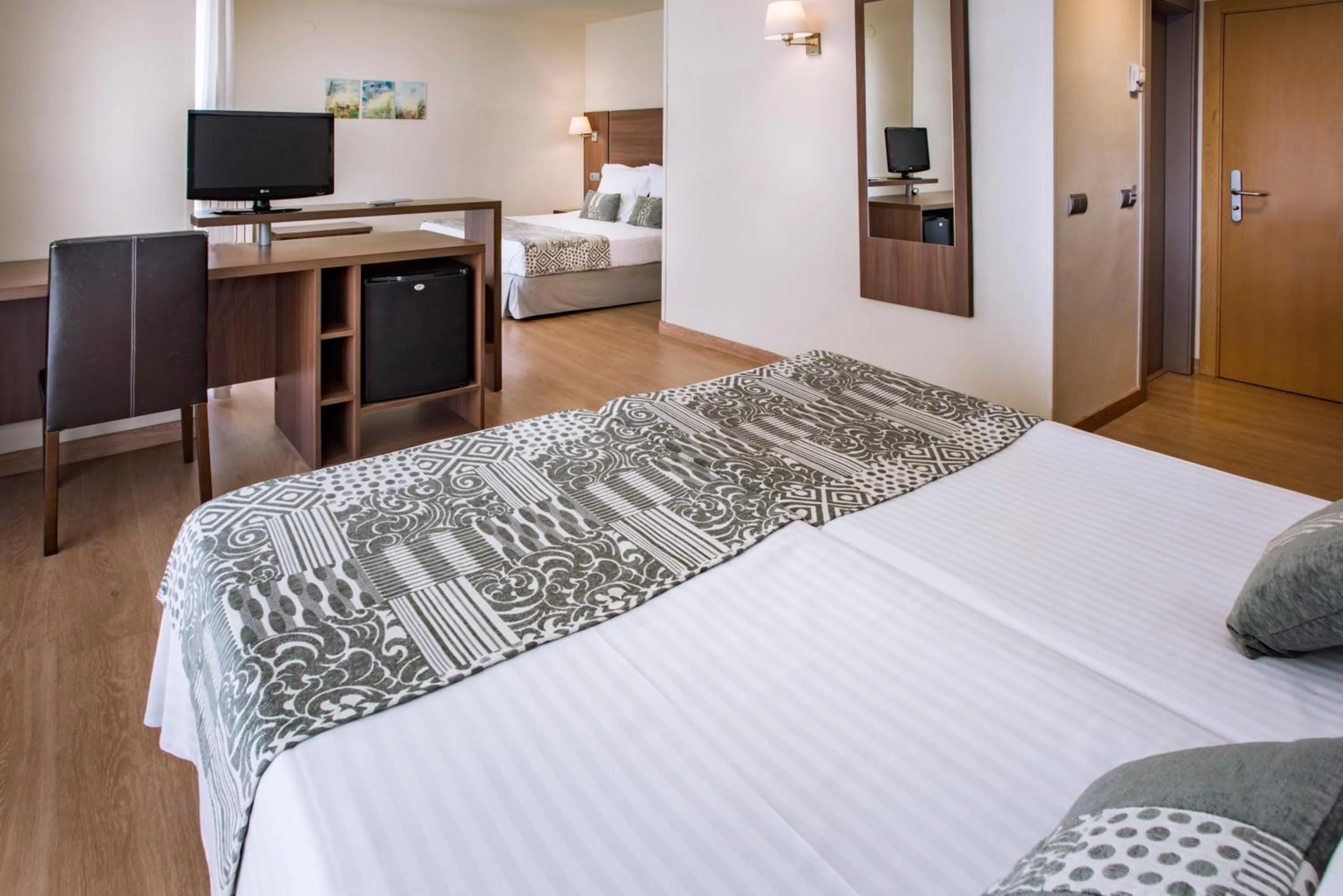 Bedroom, Bed in Golden Acqua Salou