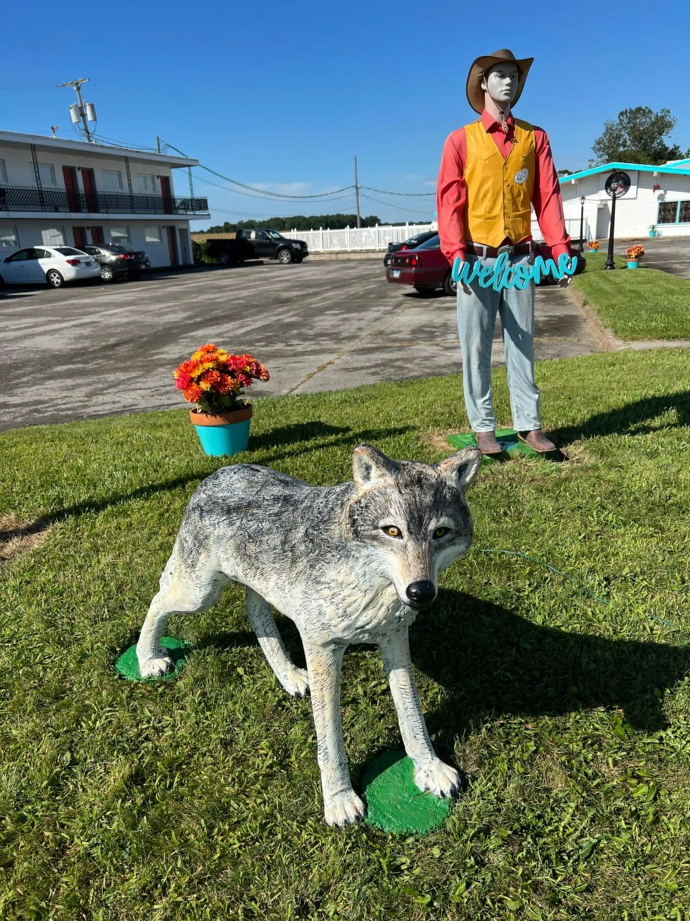 Property building in Motel Boutique by Wolf Inn