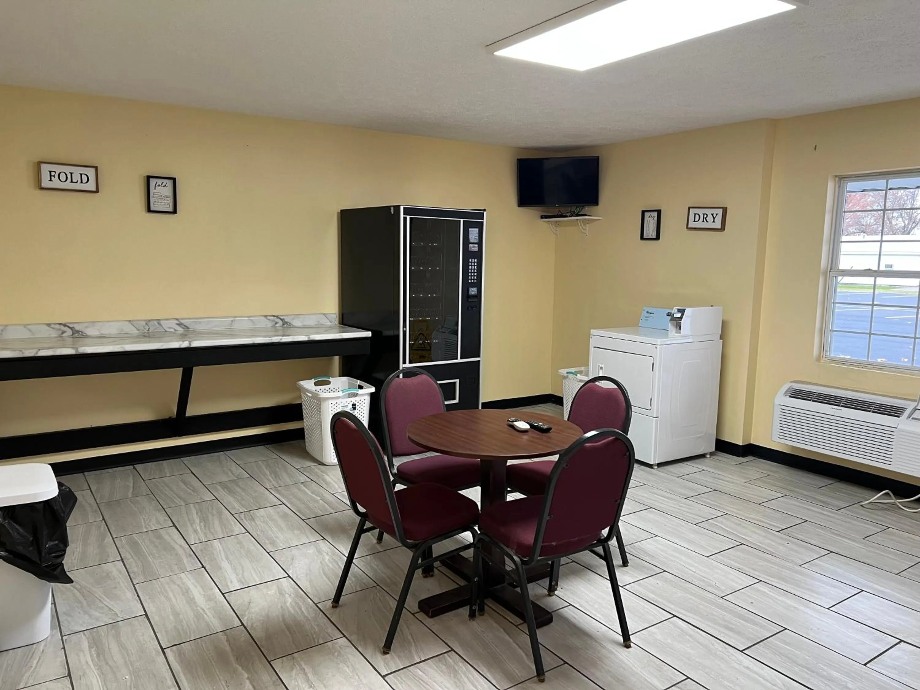 vending machine in Motel Boutique by Wolf Inn