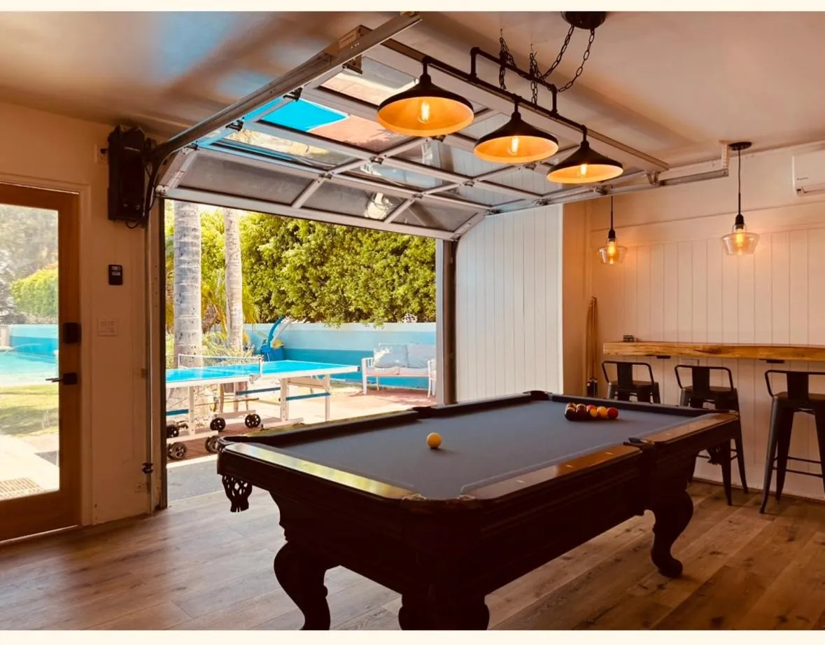 Billiard in Near Downtown Palm Springs, 7 BD 7 BTH, 80FT Pool, Pickleball
