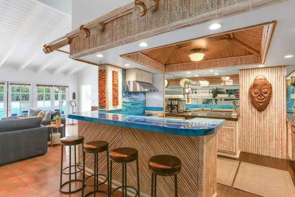 Near Downtown Palm Springs, 7 BD 7 BTH, 80FT Pool, Pickleball