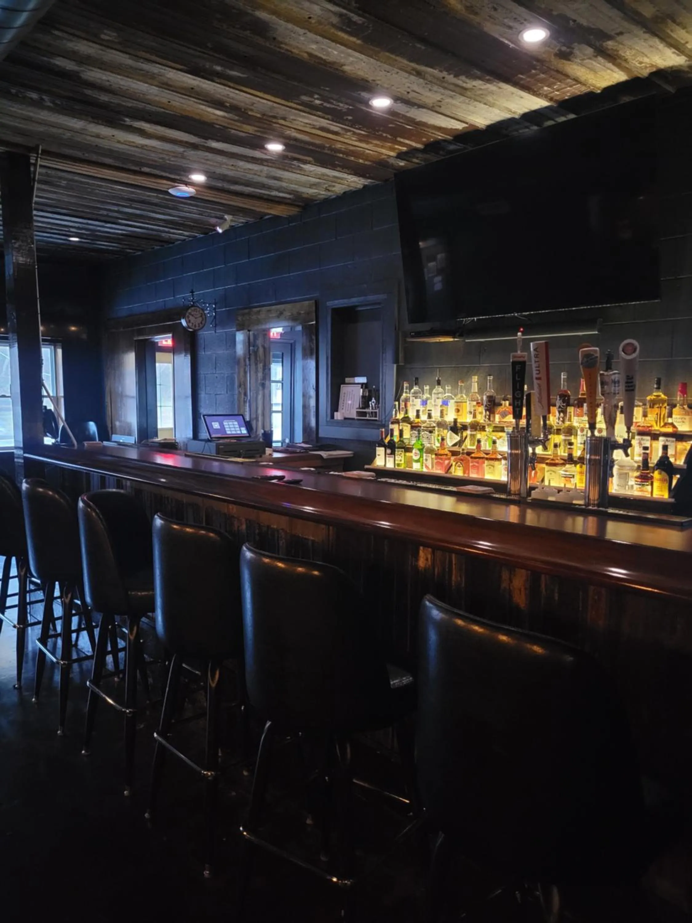 Lounge or bar in The Honey Bee Motel