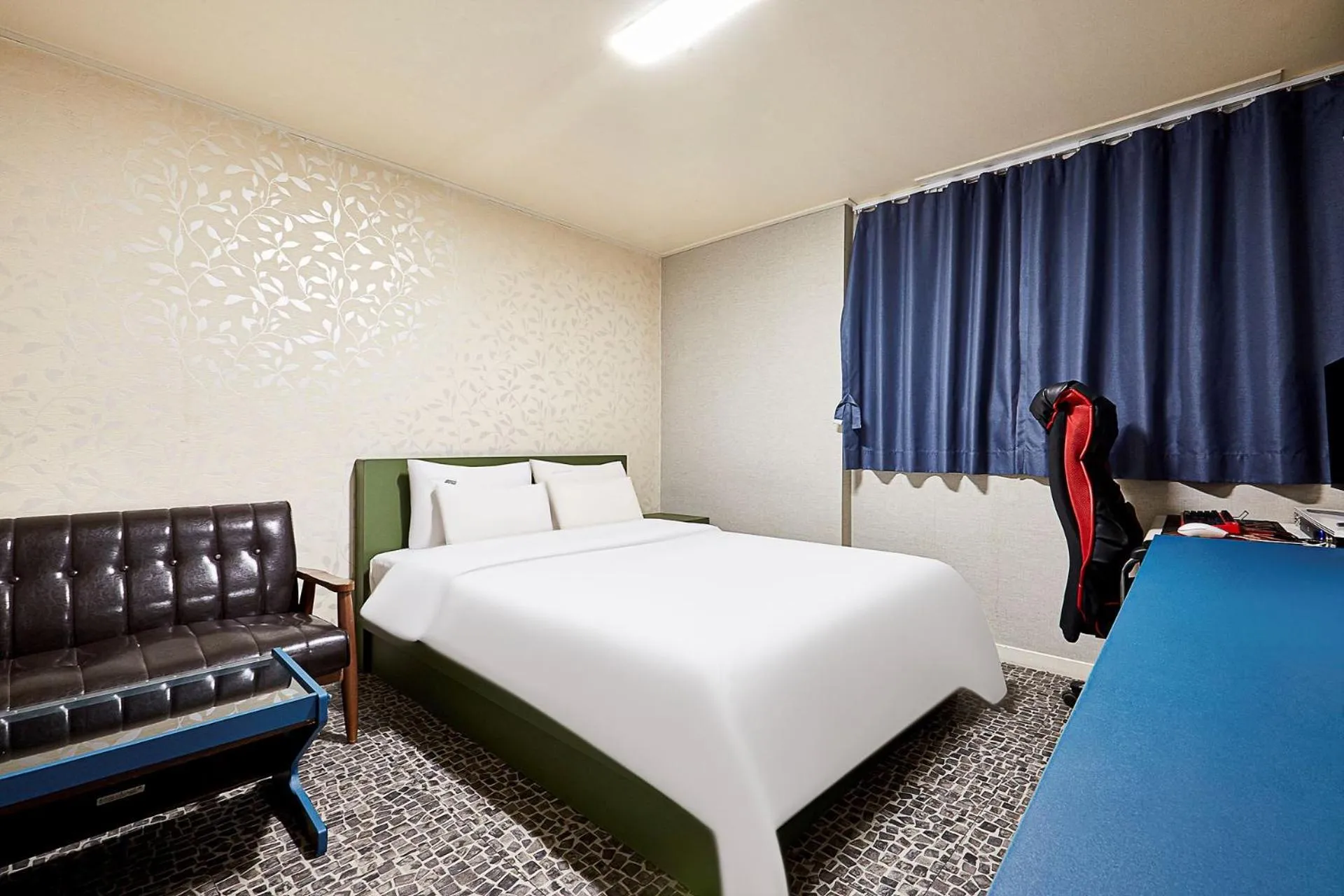 Bed in Galleria Hotel