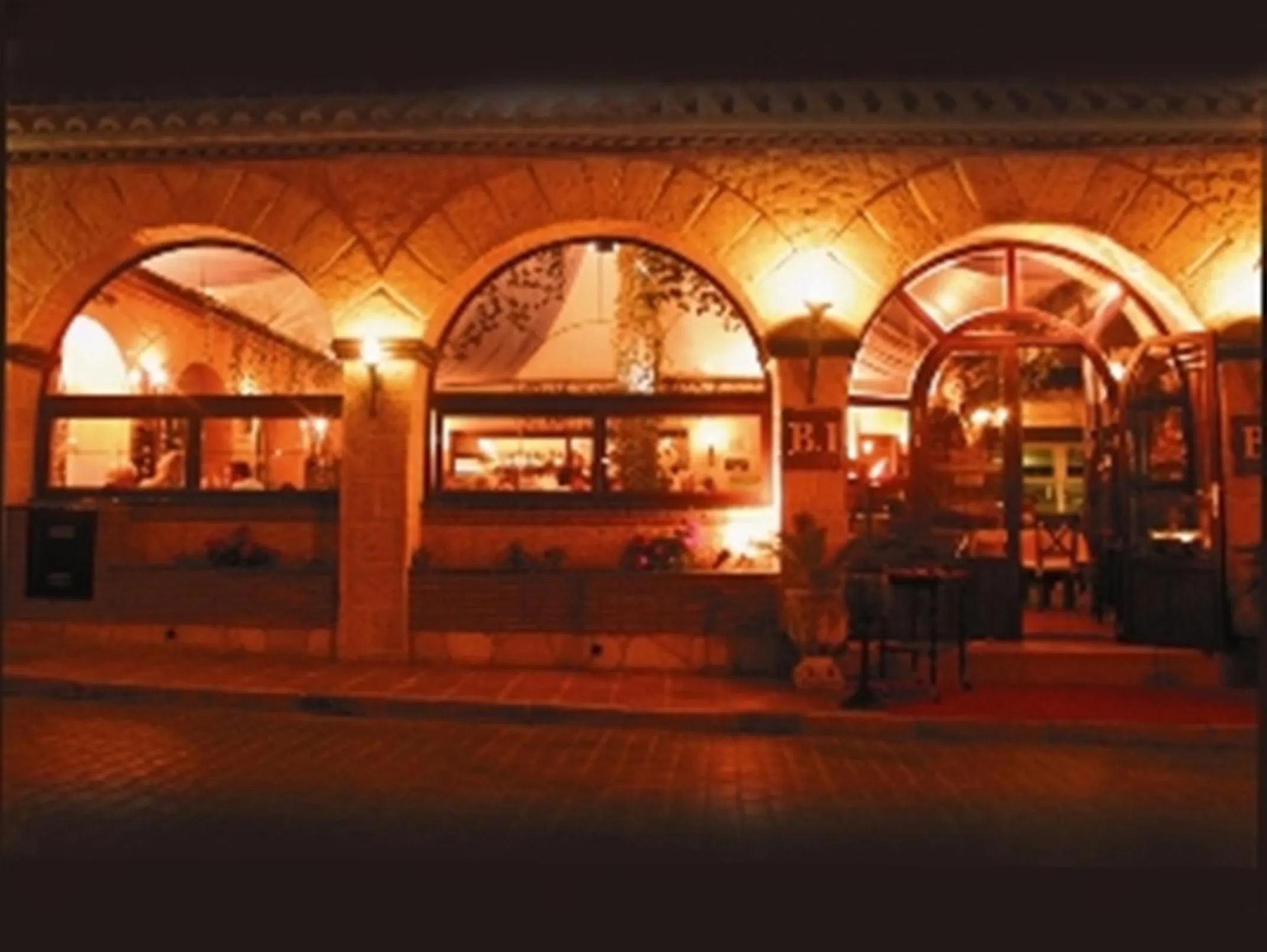 Facade/entrance in Los Arcos