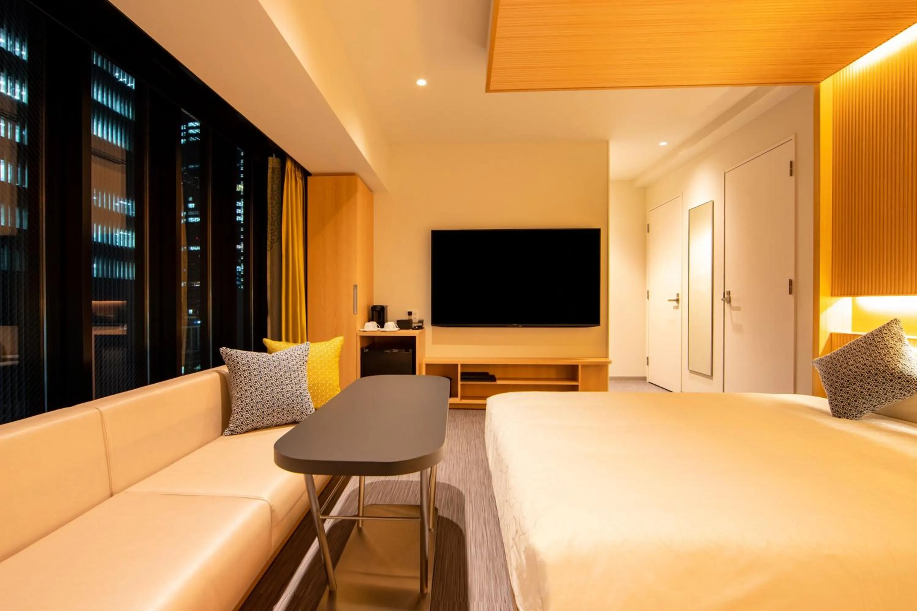 Bed in karaksa hotel colors Tokyo Yaesu