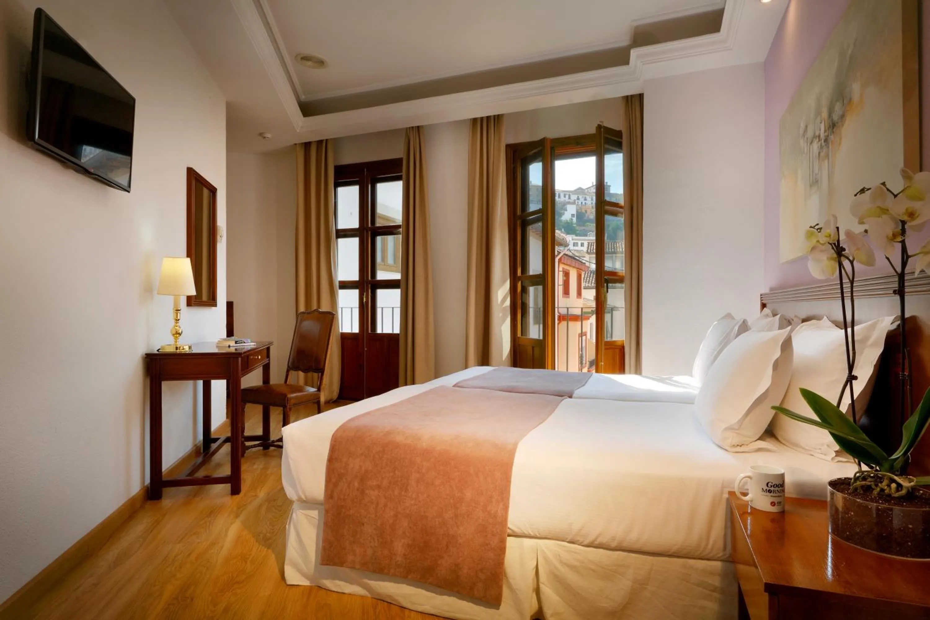 Decorative detail in Exe Triunfo Granada