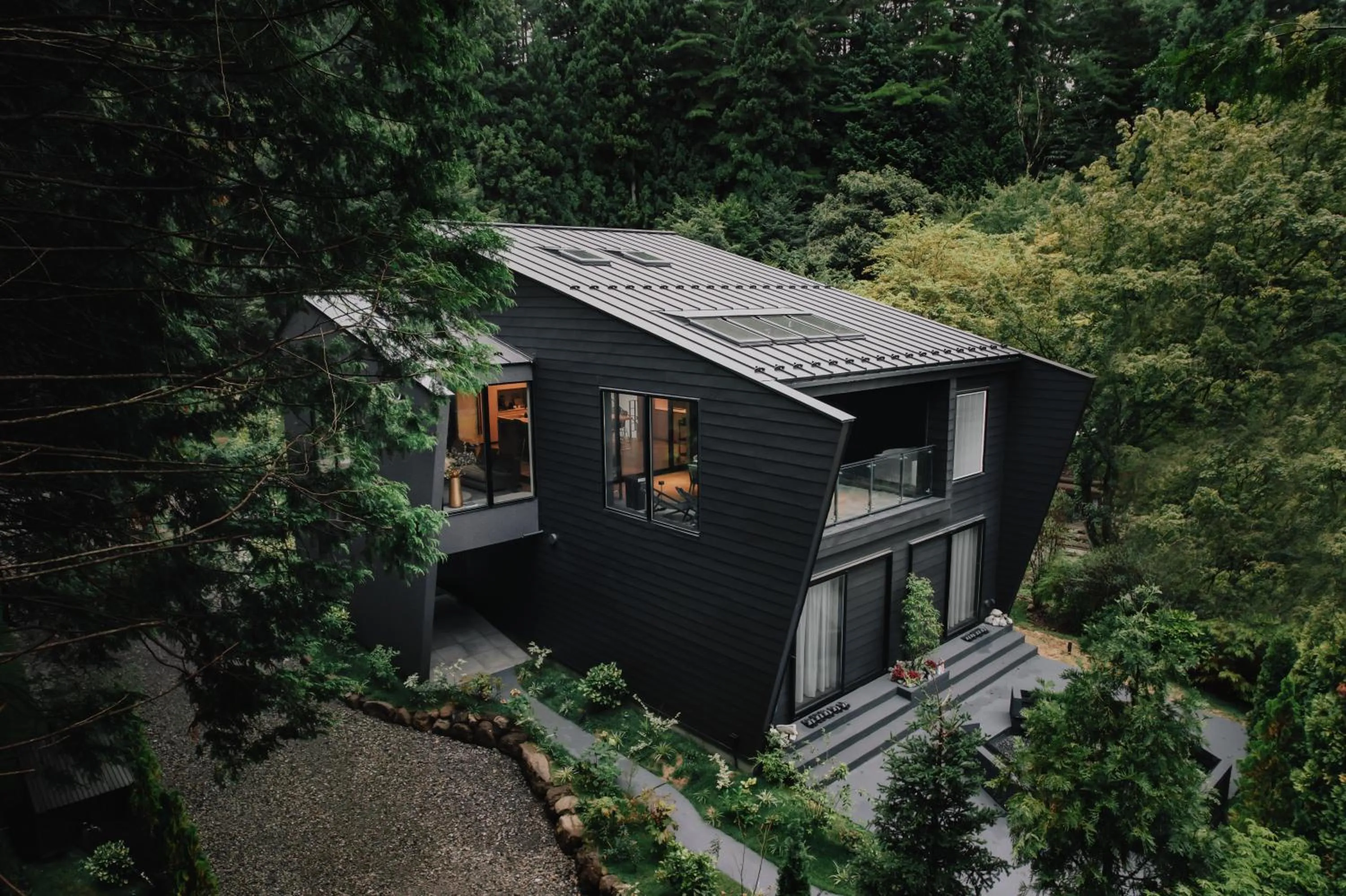 Property building in hotel norm air