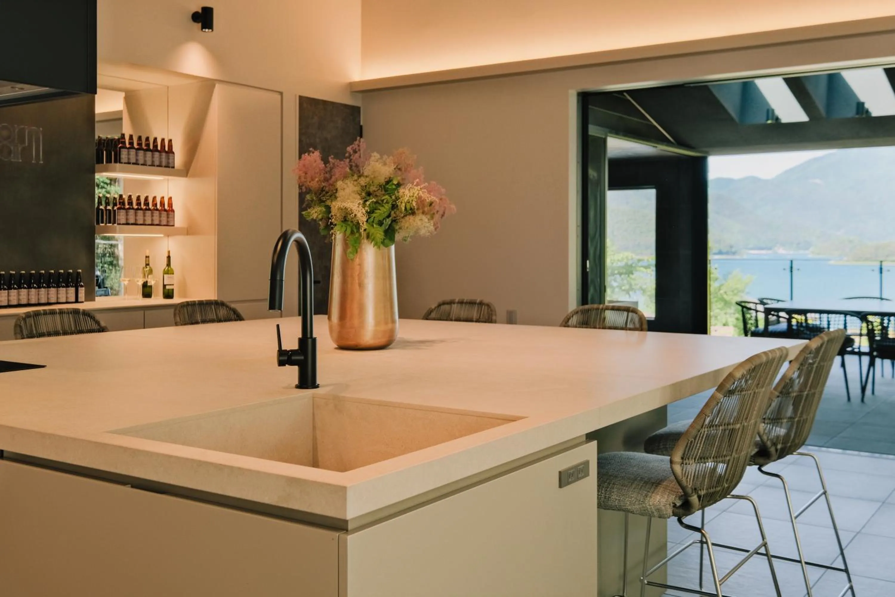 Dining area in hotel norm air