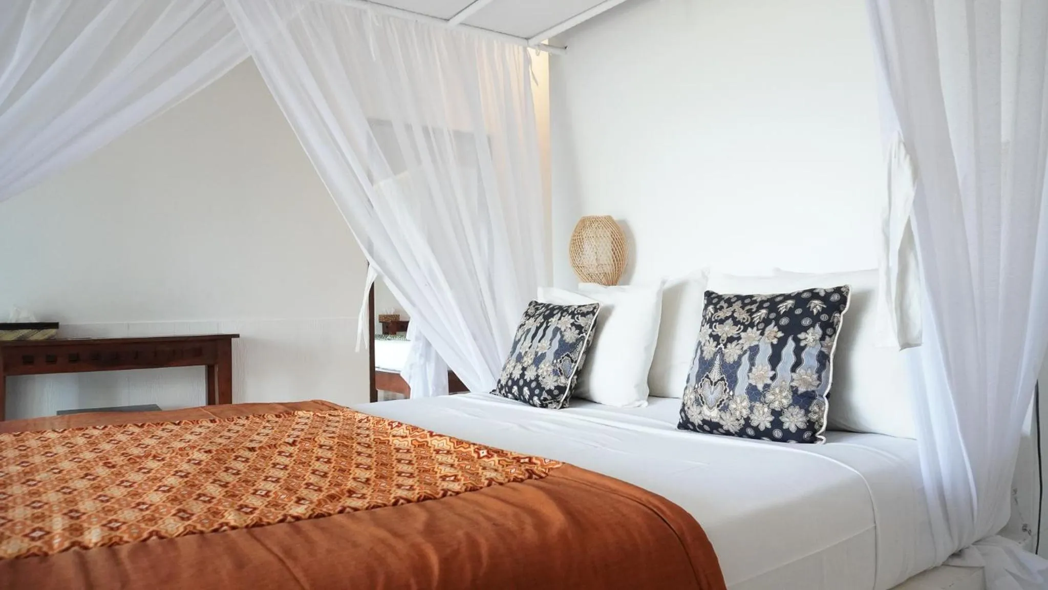 Bed in Anda Amed Villas & Spa