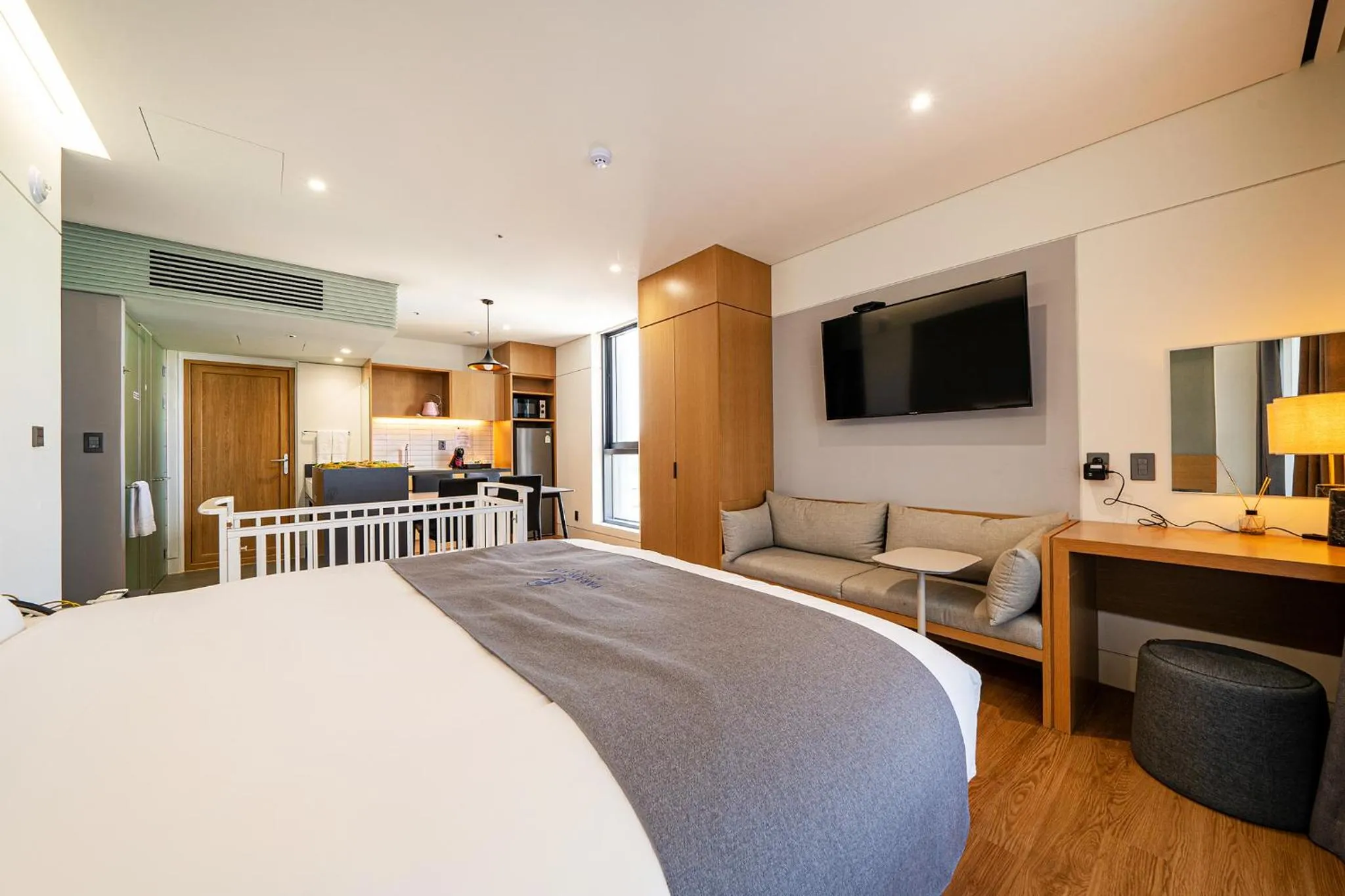 Bed in Hotel Parangvue