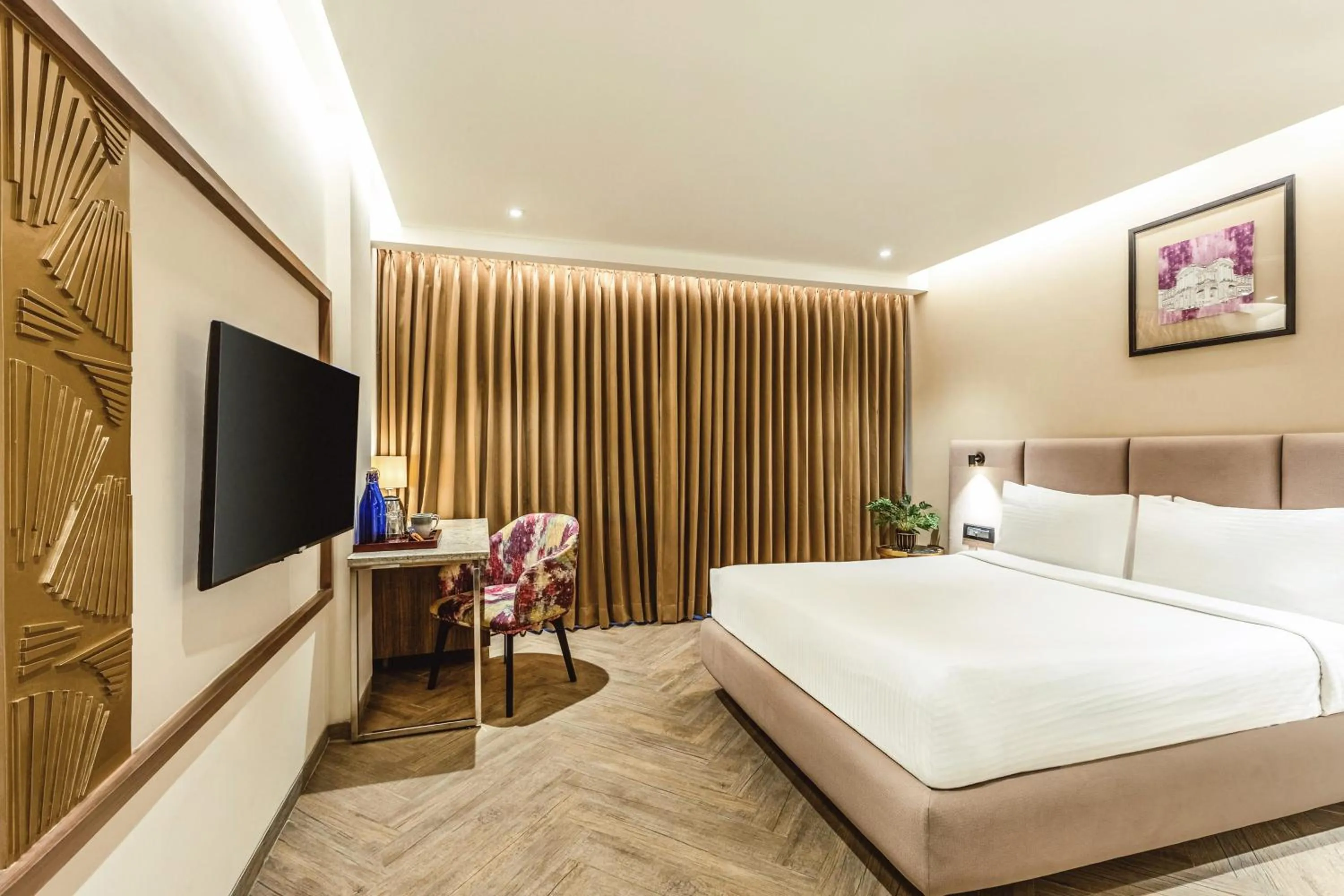 Bed in Mango Hill Central Chennai