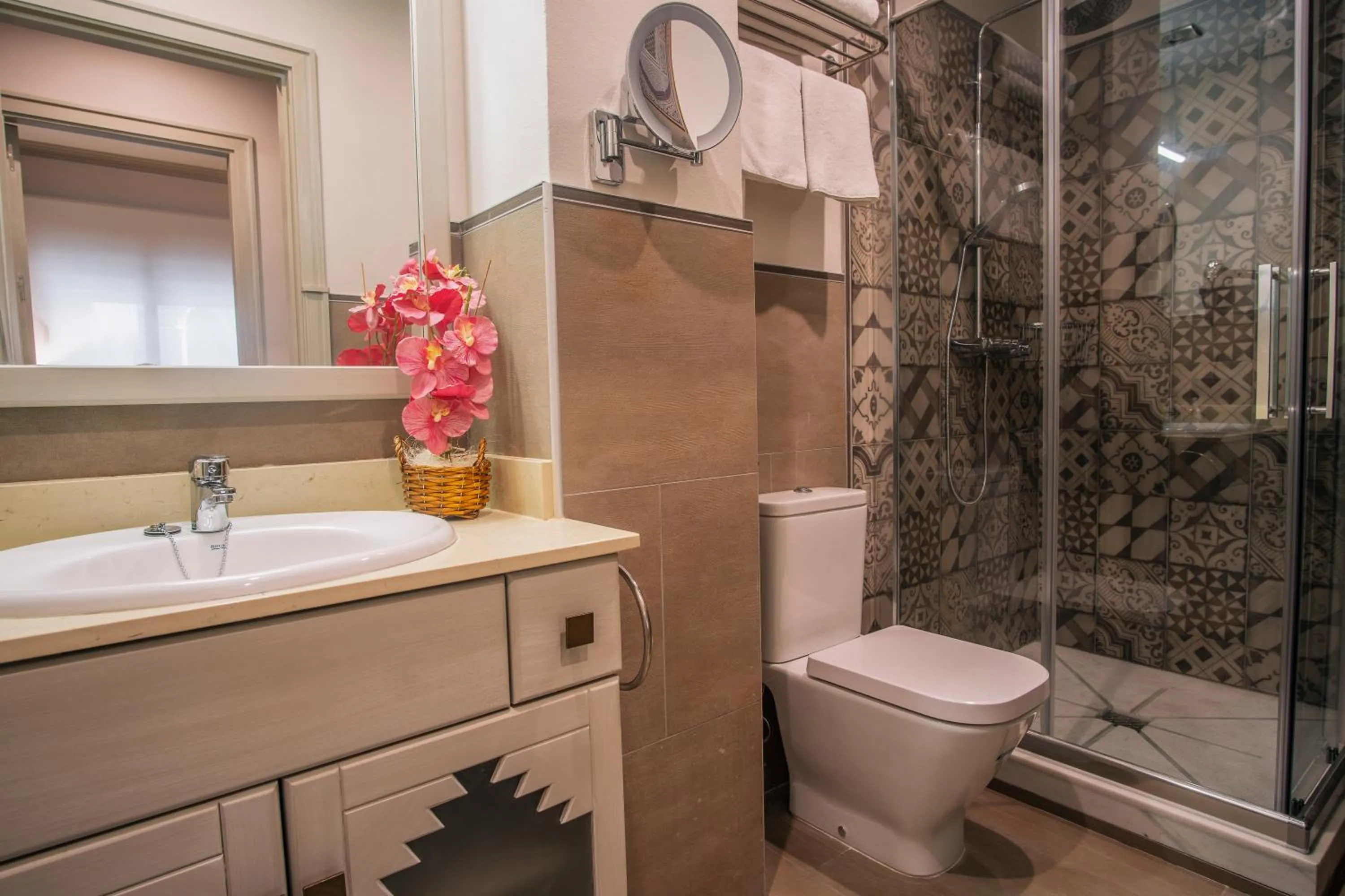 Bathroom in Apartamentos Turísticos La Baílla