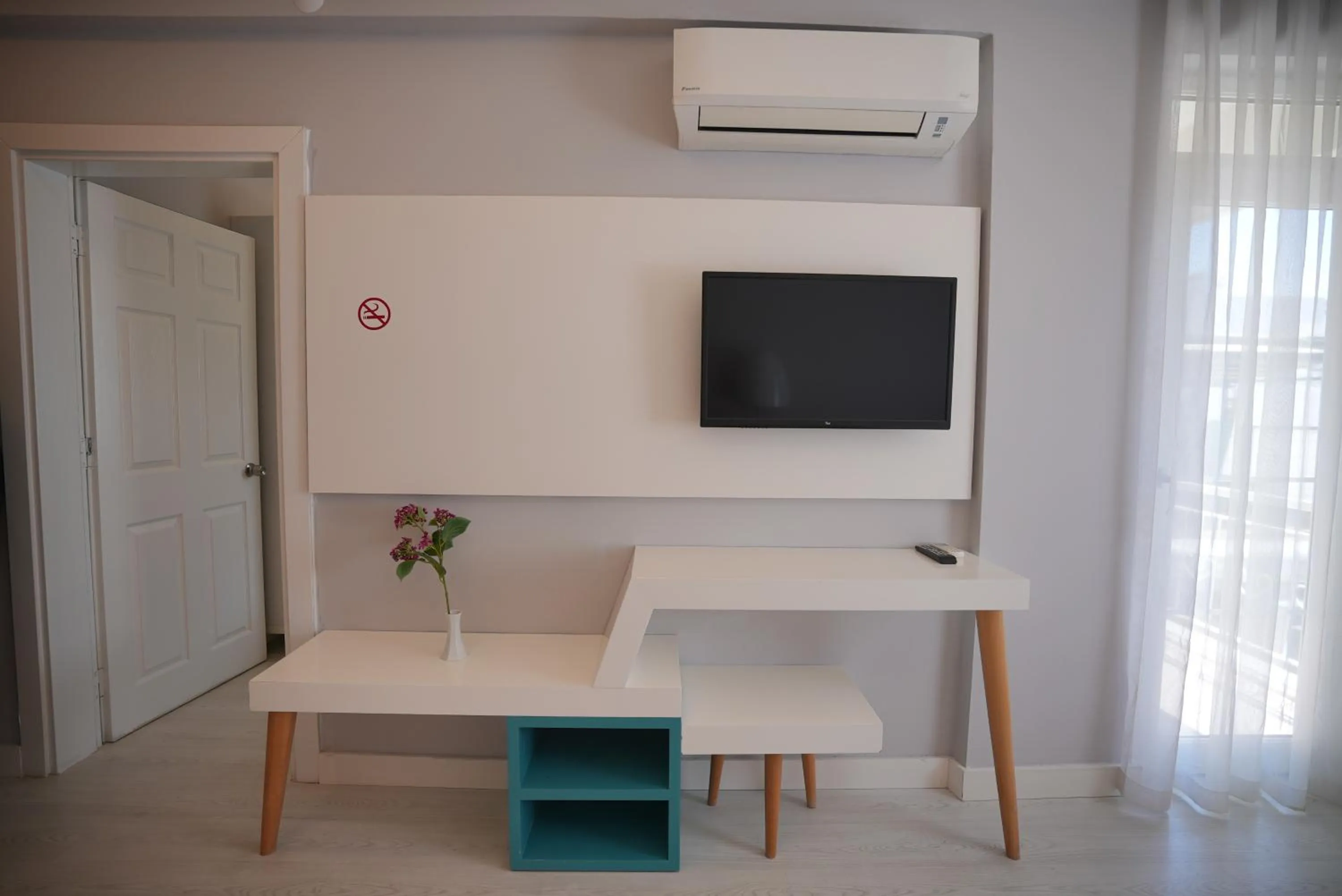 TV and multimedia in Nar 15 Boutique