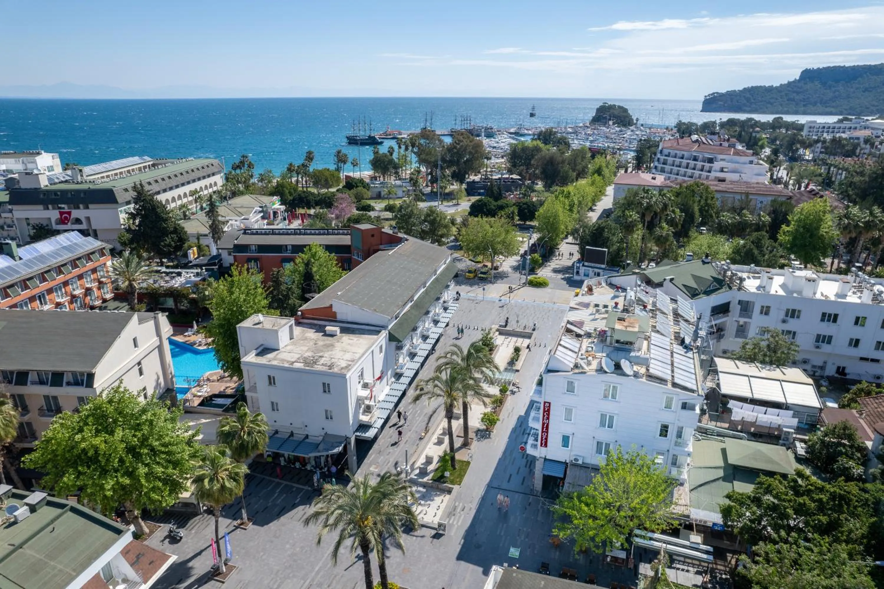 Neighbourhood in Nar 15 Boutique