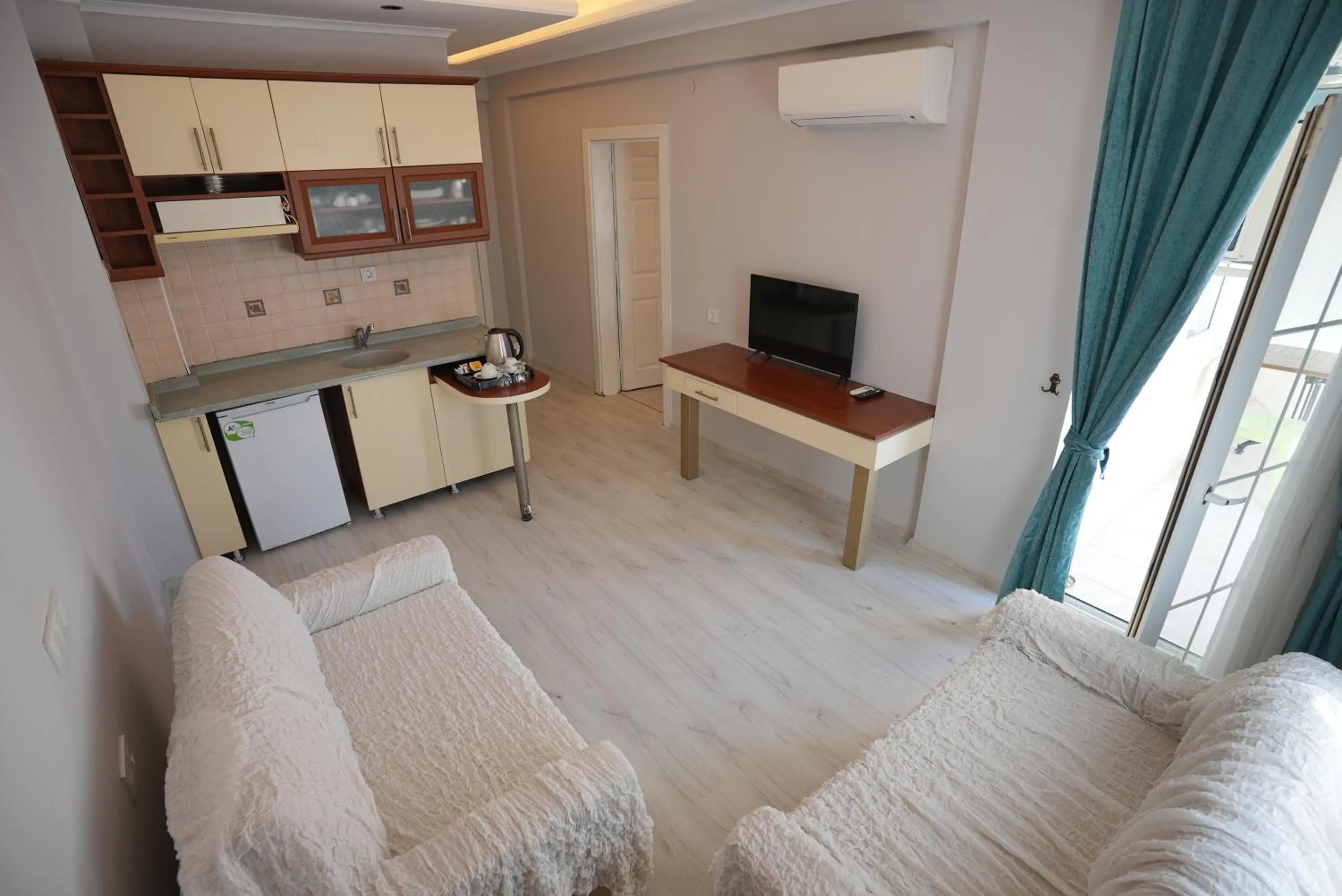 TV and multimedia in Nar 15 Boutique