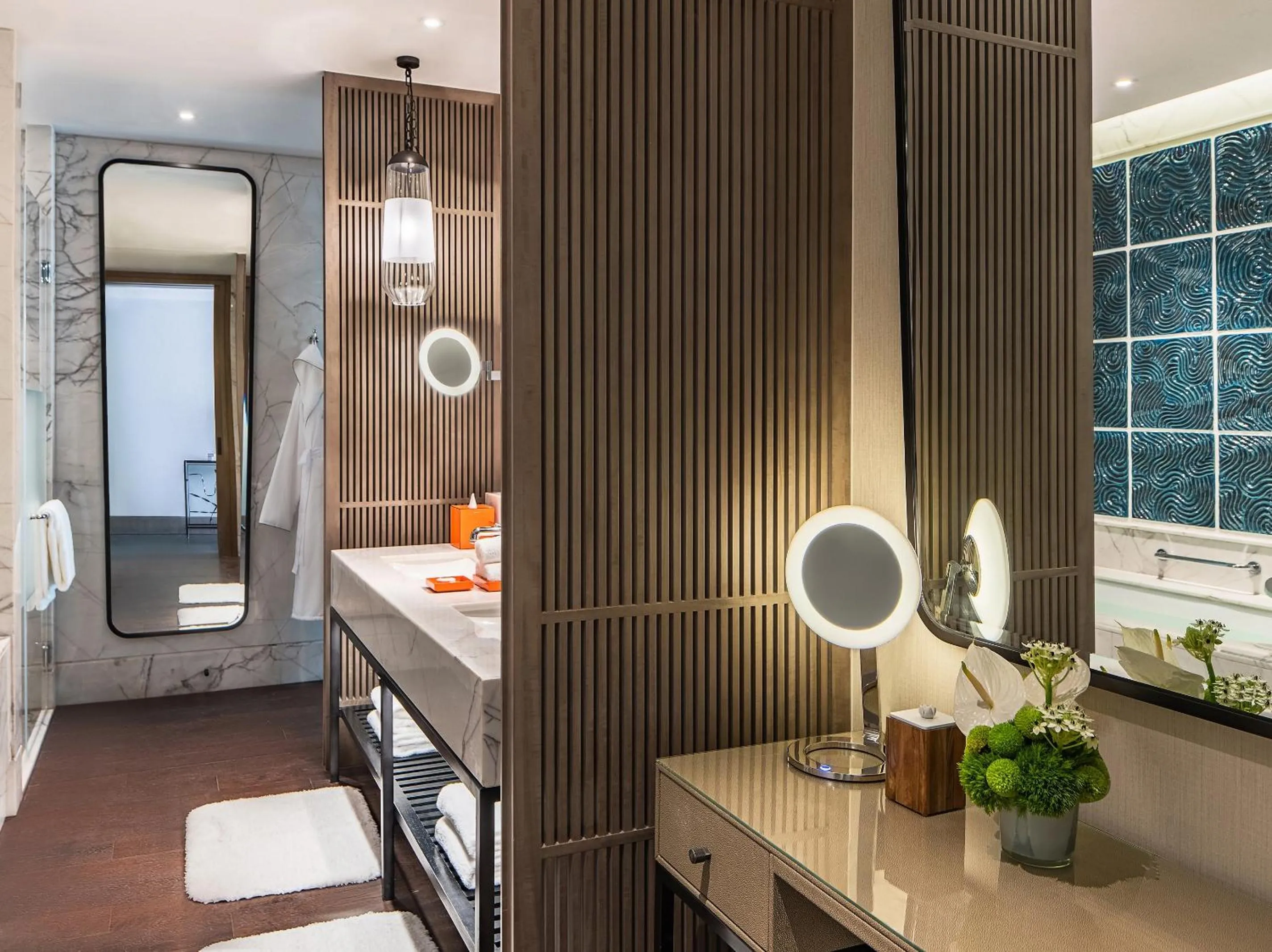 Toilet, Bed in MGM Shanghai West Bund