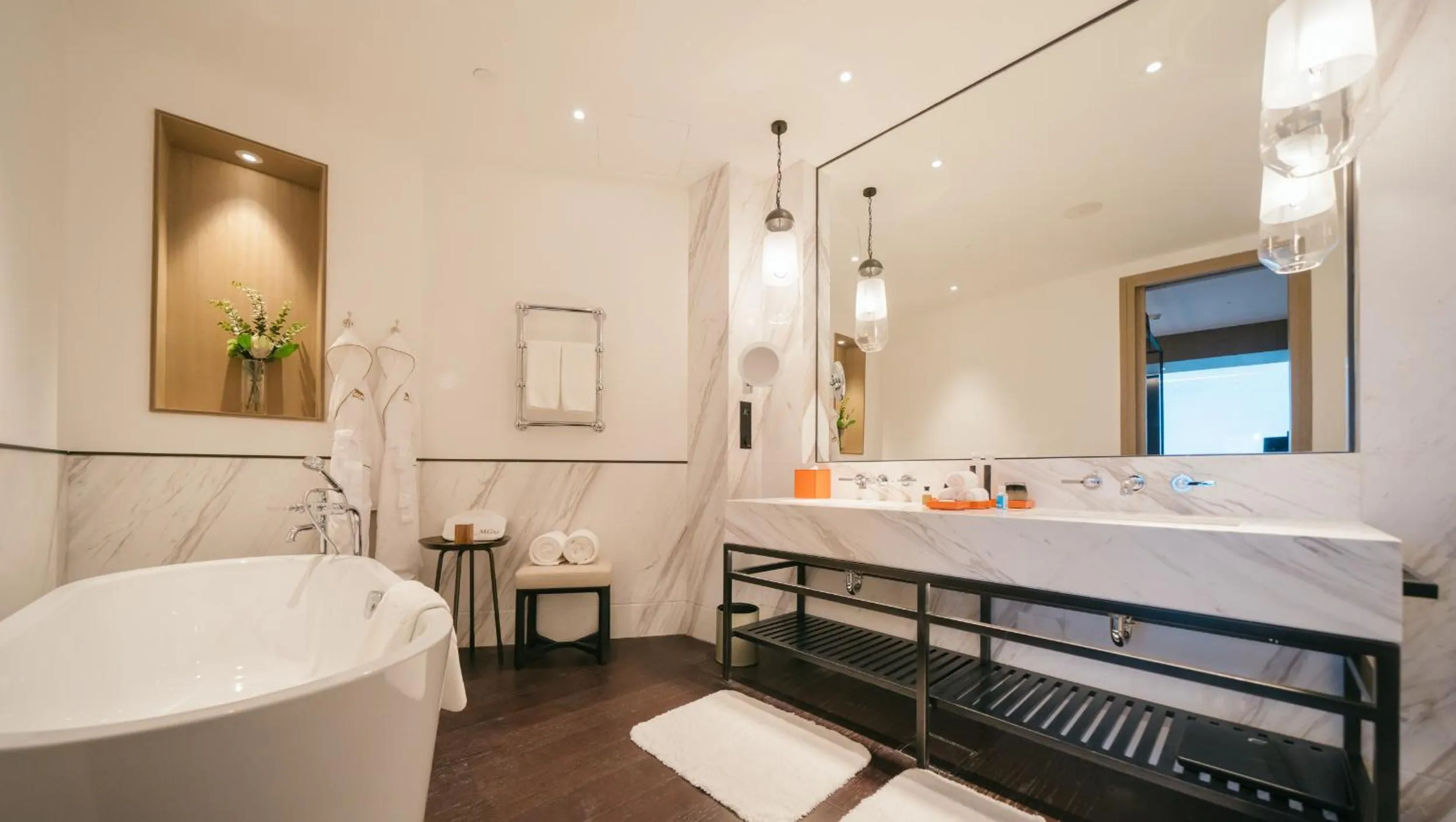 Bathroom, Bed in MGM Shanghai West Bund