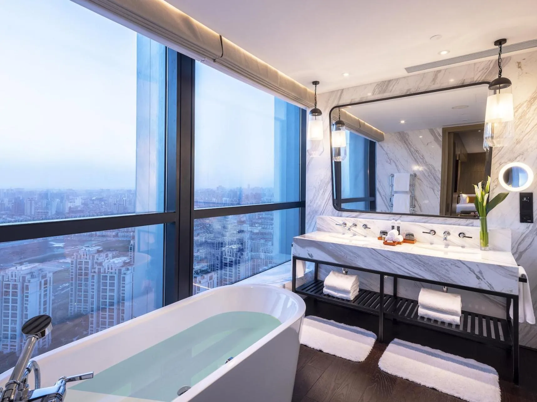 Toilet, Bed in MGM Shanghai West Bund