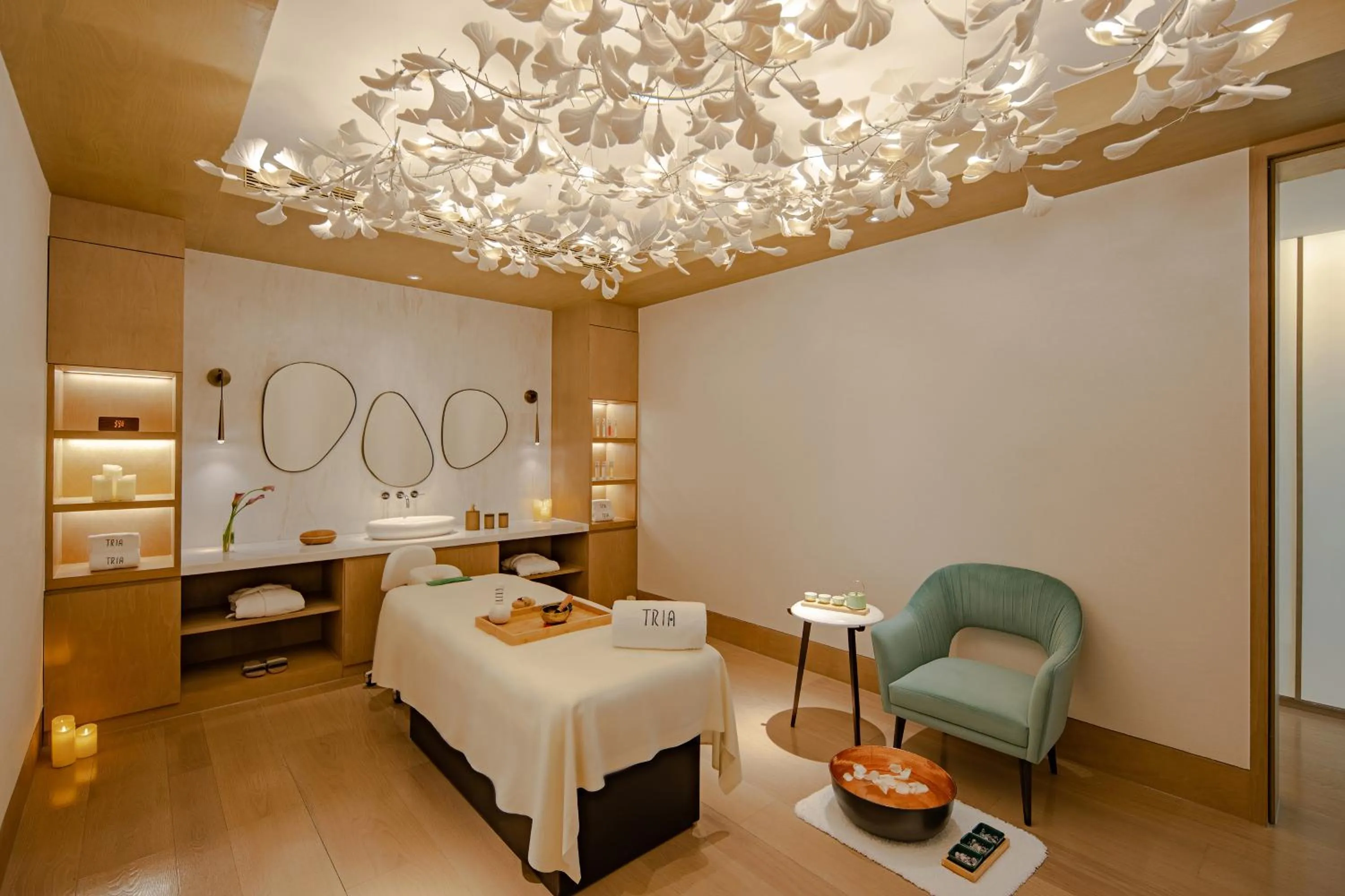 Spa and wellness centre/facilities, Bed in MGM Shanghai West Bund