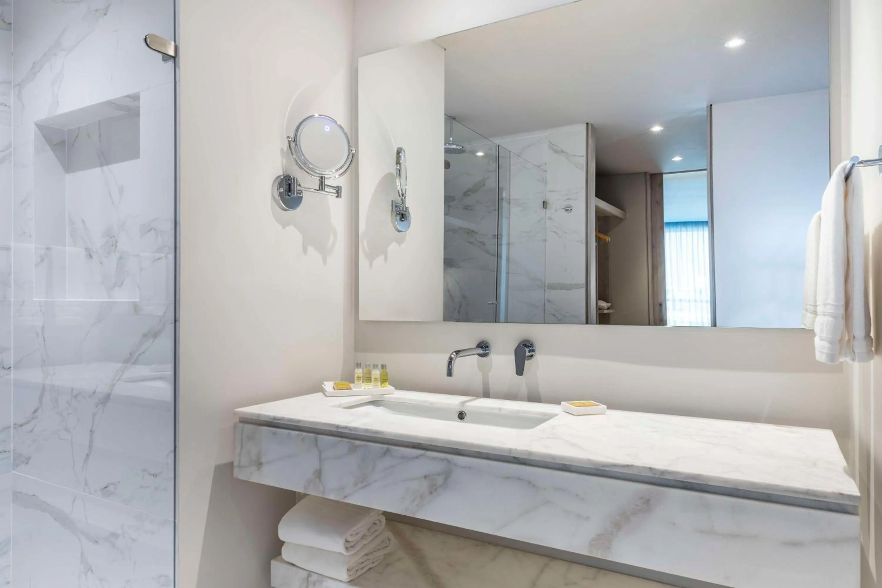 Bathroom in Hilton Santa Marta