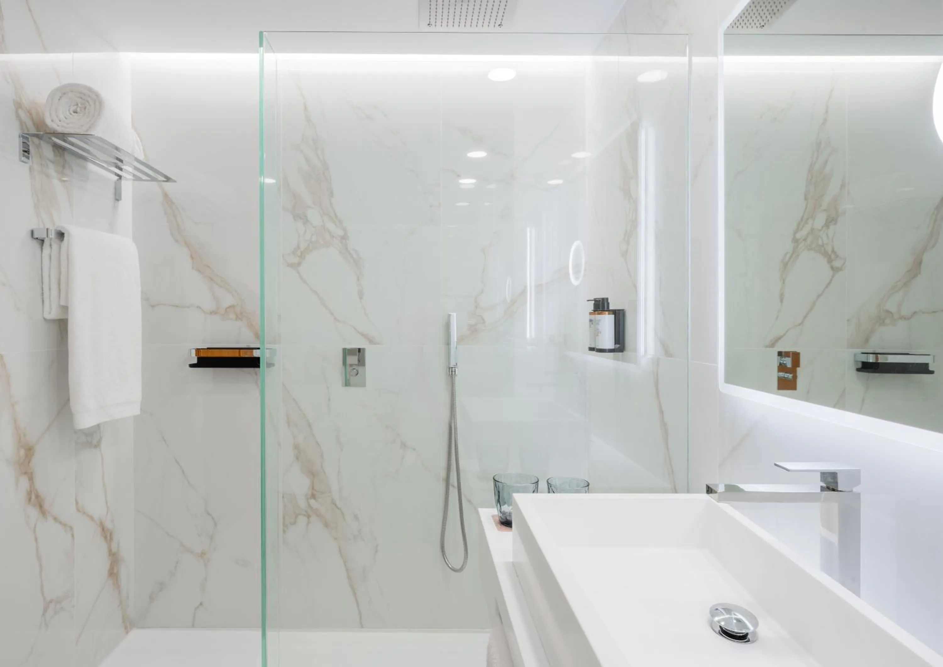 Shower in Hotel Vigo Los Galeones Affiliated by Meliá