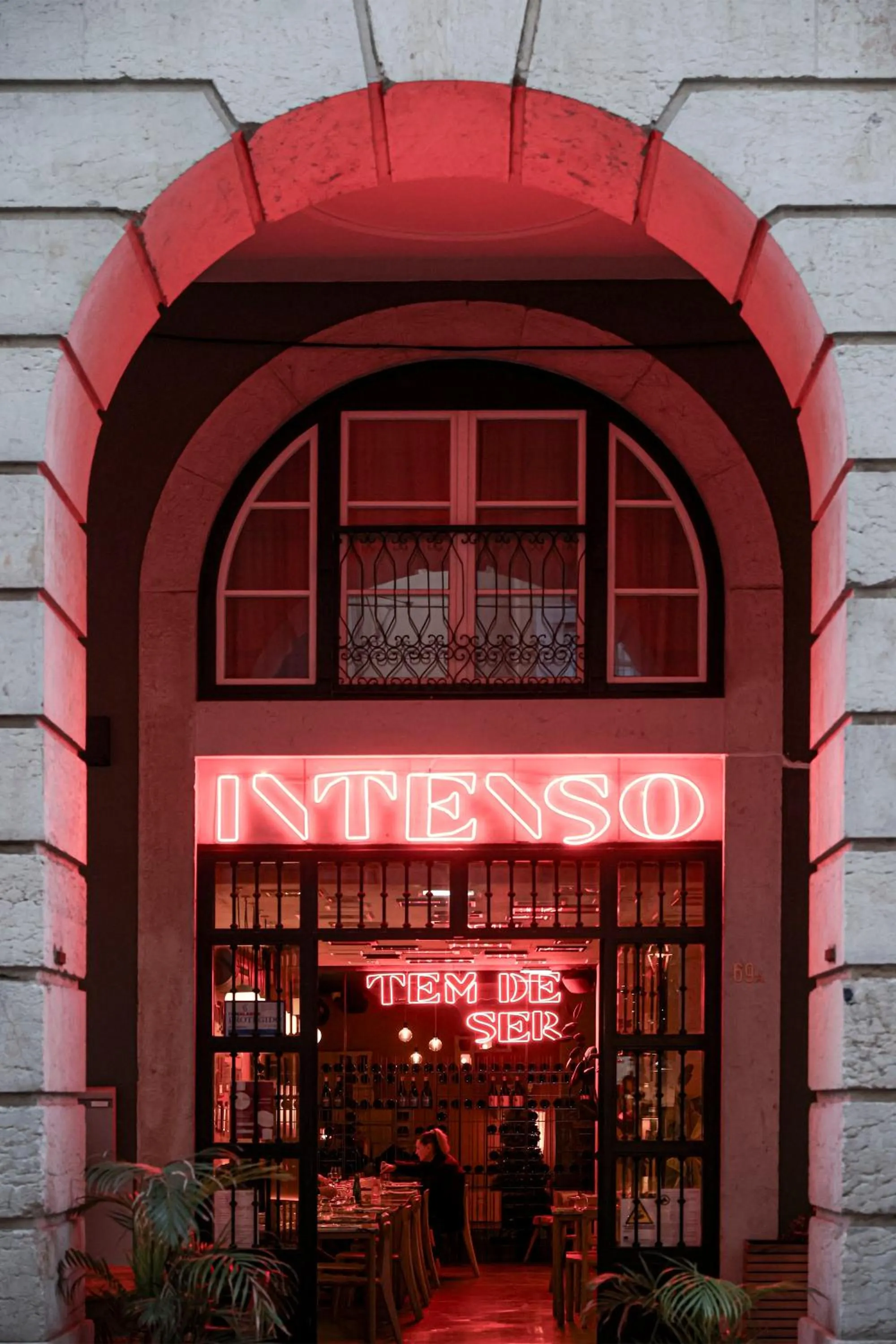 Restaurant/places to eat in Look Living, Lisbon Design Apartments