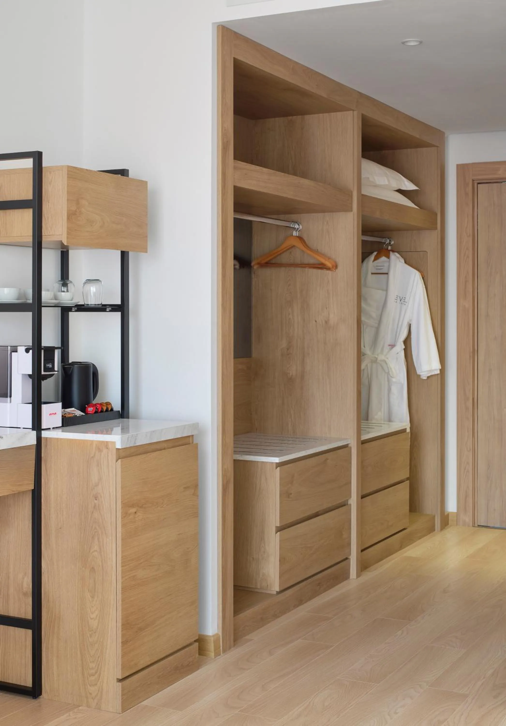 Bathroom, Bed in Meliá Durrës Albania