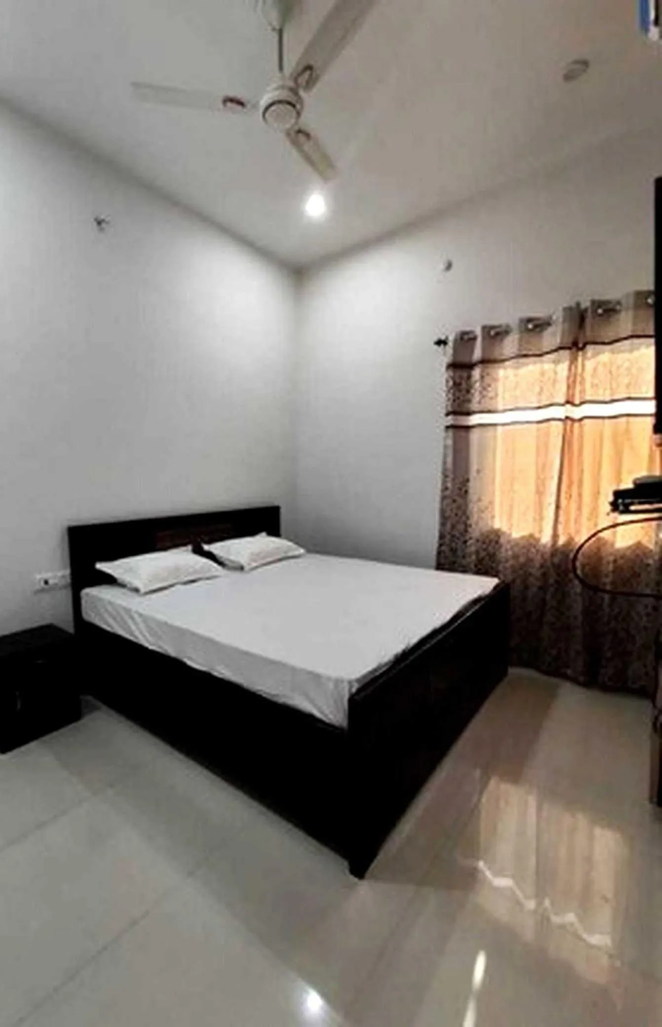 Bedroom in Hotel O S.K.GOLD