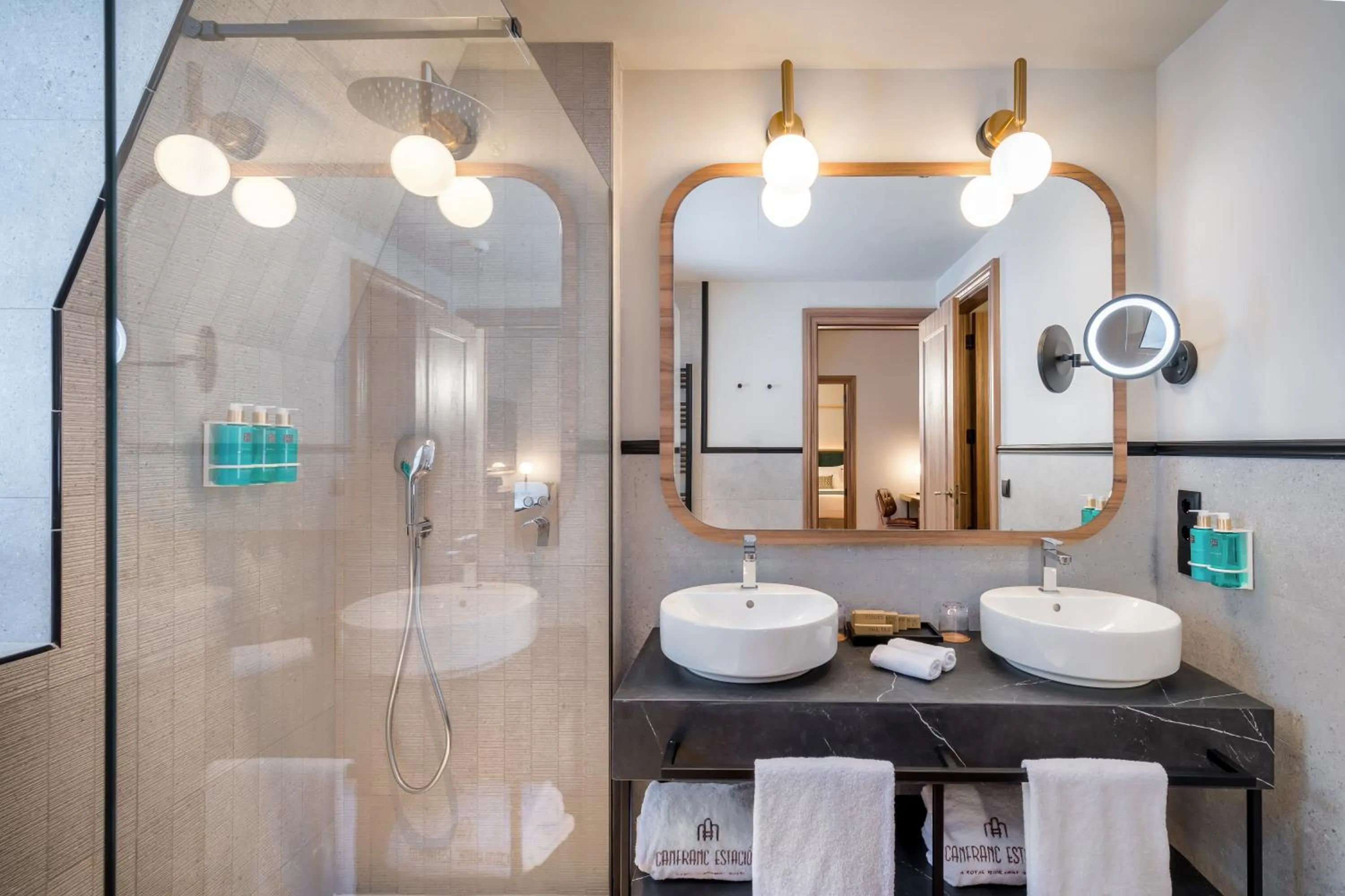 Bathroom in Canfranc Estación, a Royal Hideaway Hotel - Gran Lujo