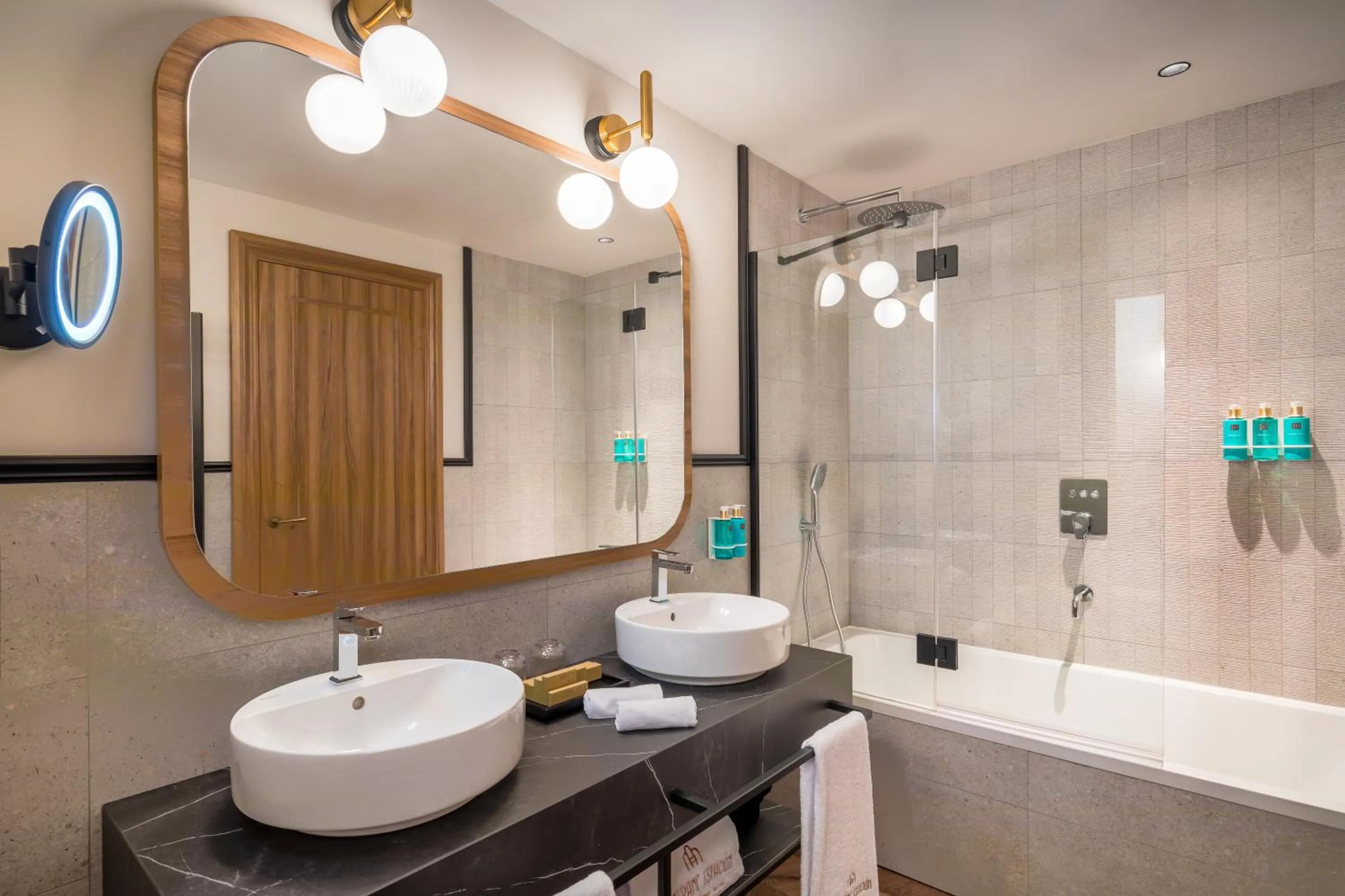 Bathroom in Canfranc Estación, a Royal Hideaway Hotel - Gran Lujo