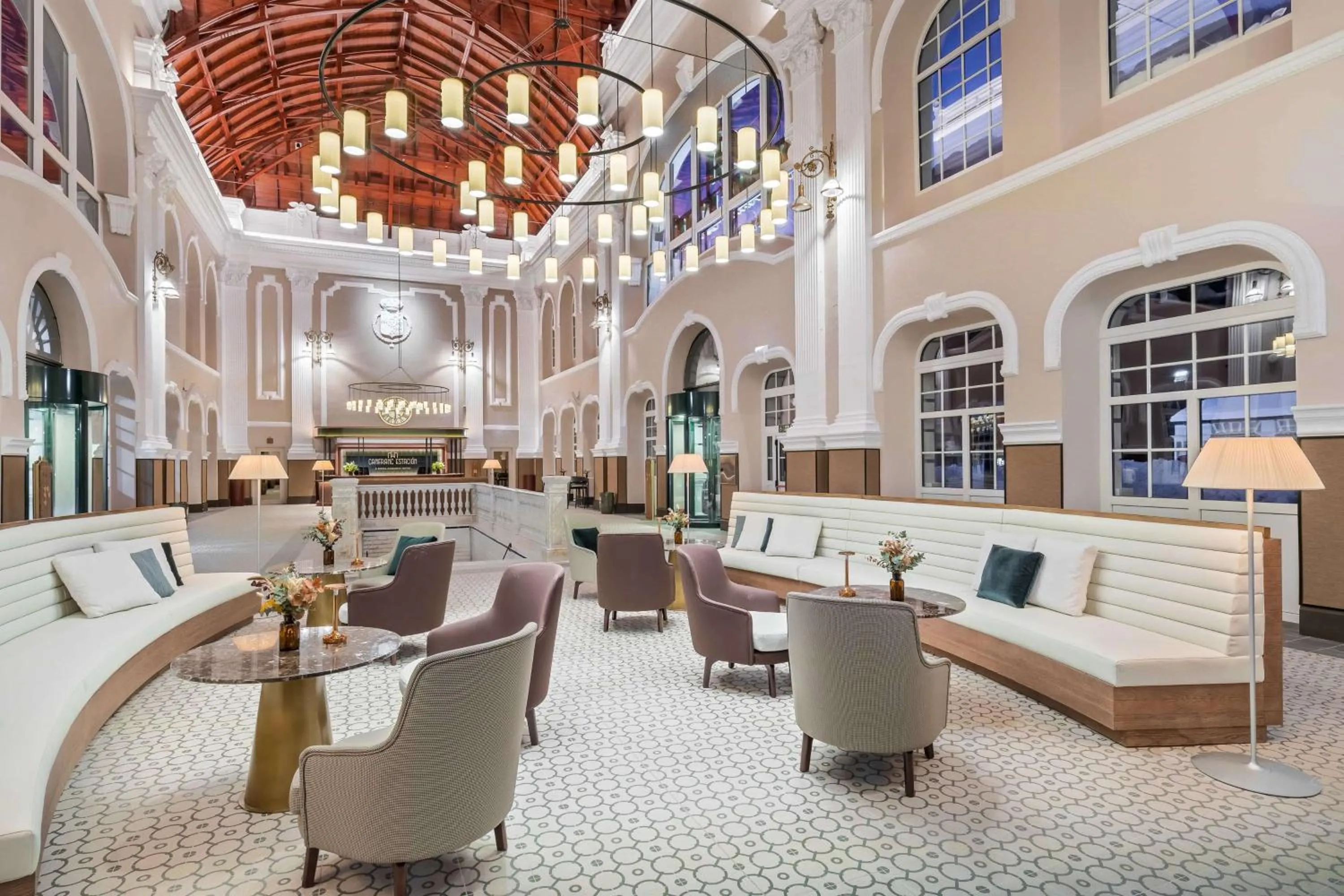 Lobby or reception in Canfranc Estación, a Royal Hideaway Hotel - Gran Lujo