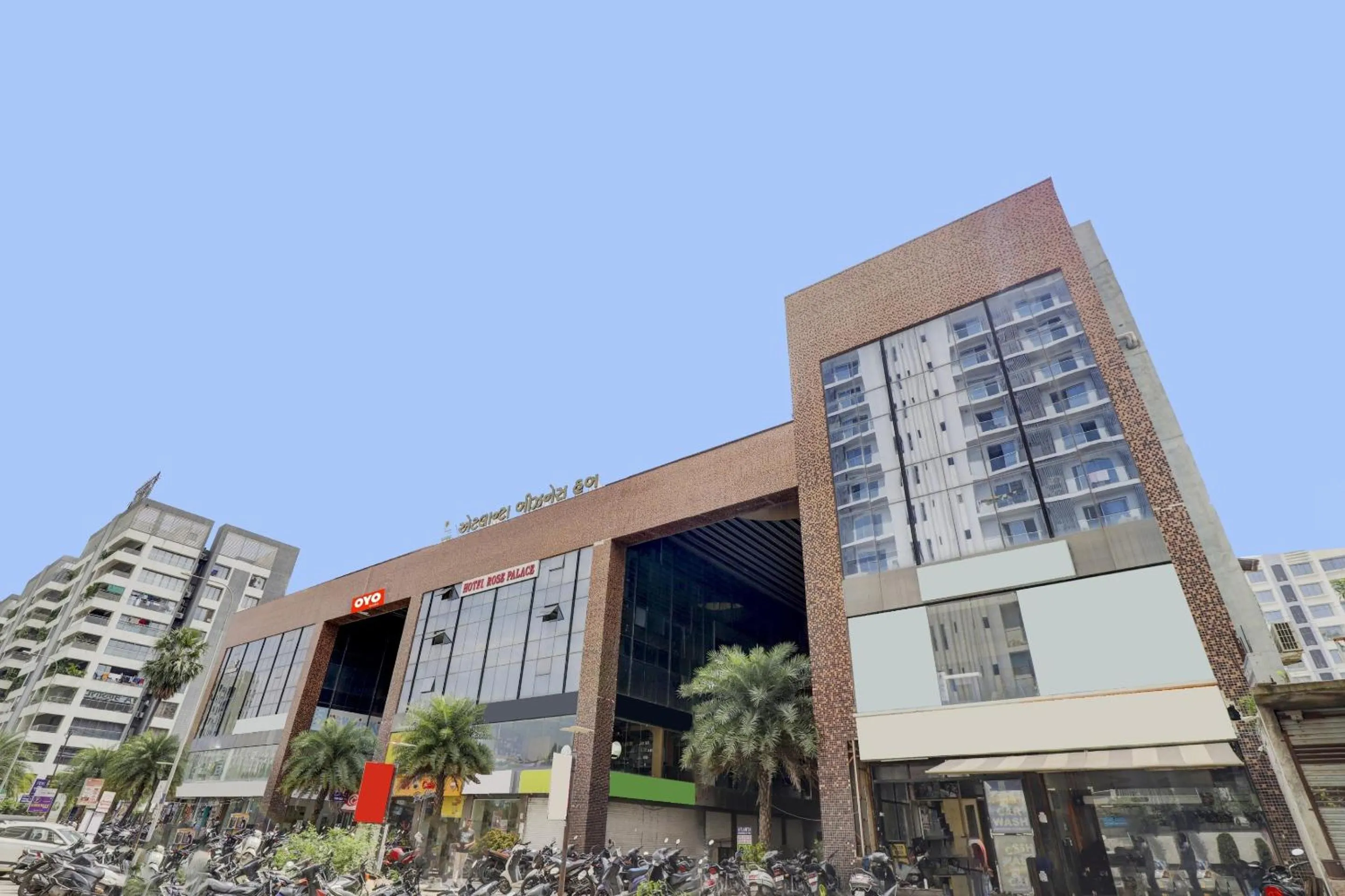 Facade/entrance in Hotel O Cozy Rooms