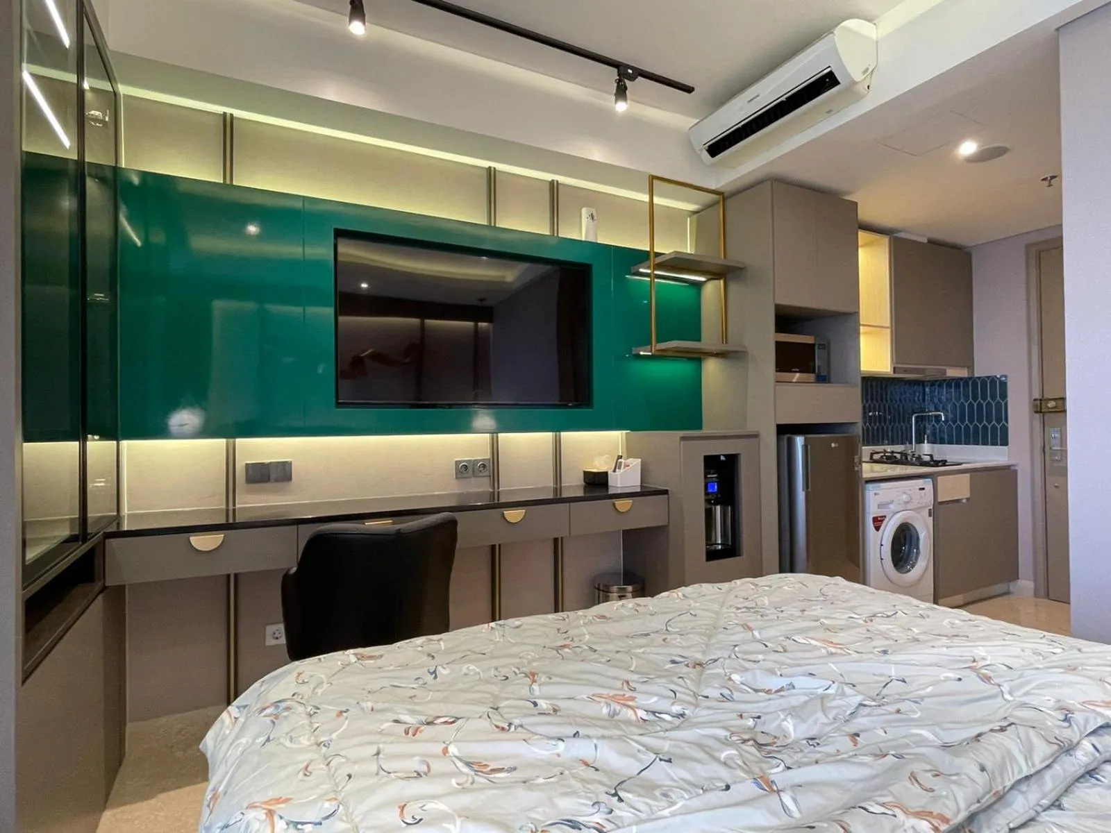 Bed in Gold Coast Apartemen PIK by Dluxx