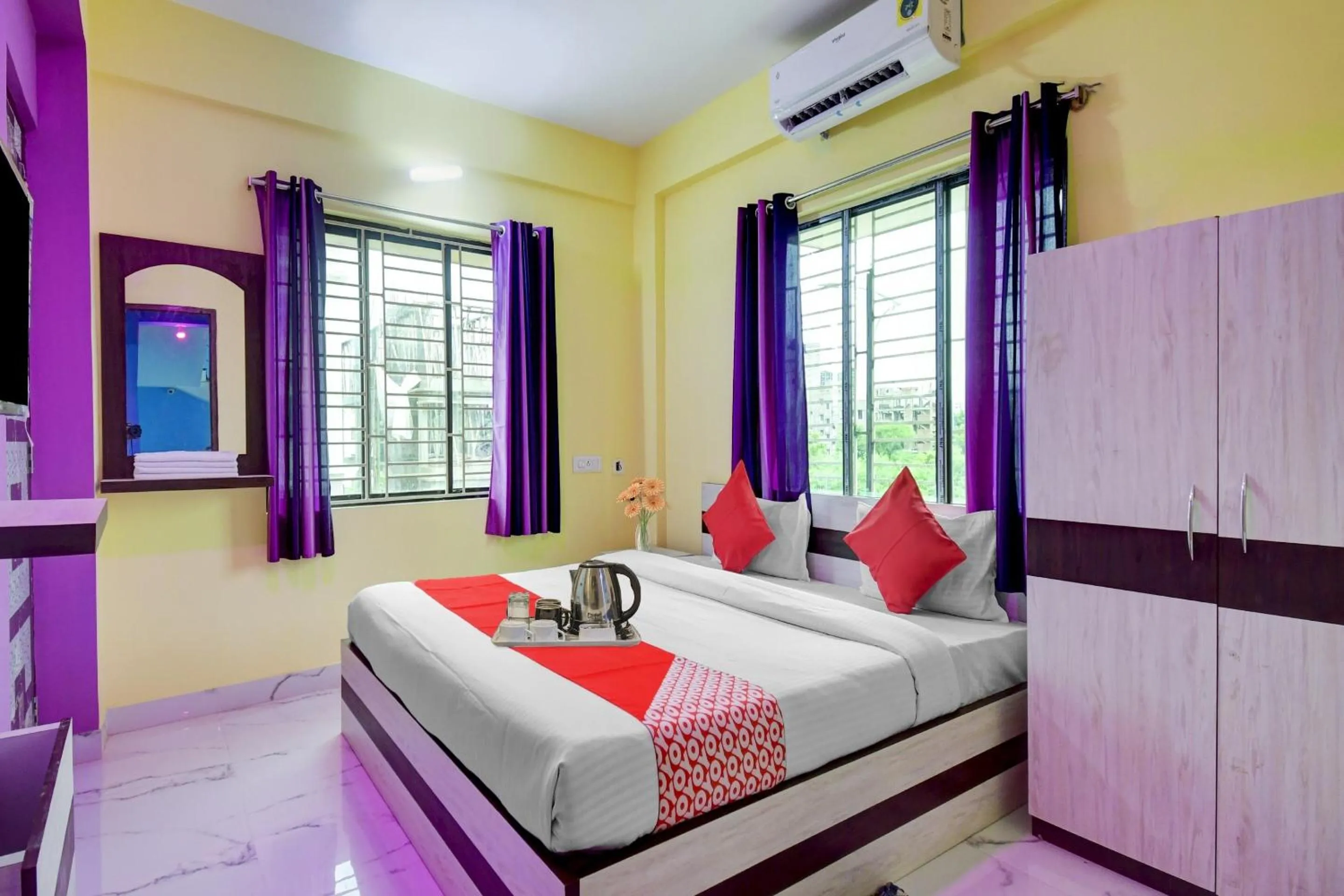 Bedroom, Bed in Hotel O 4 Friends