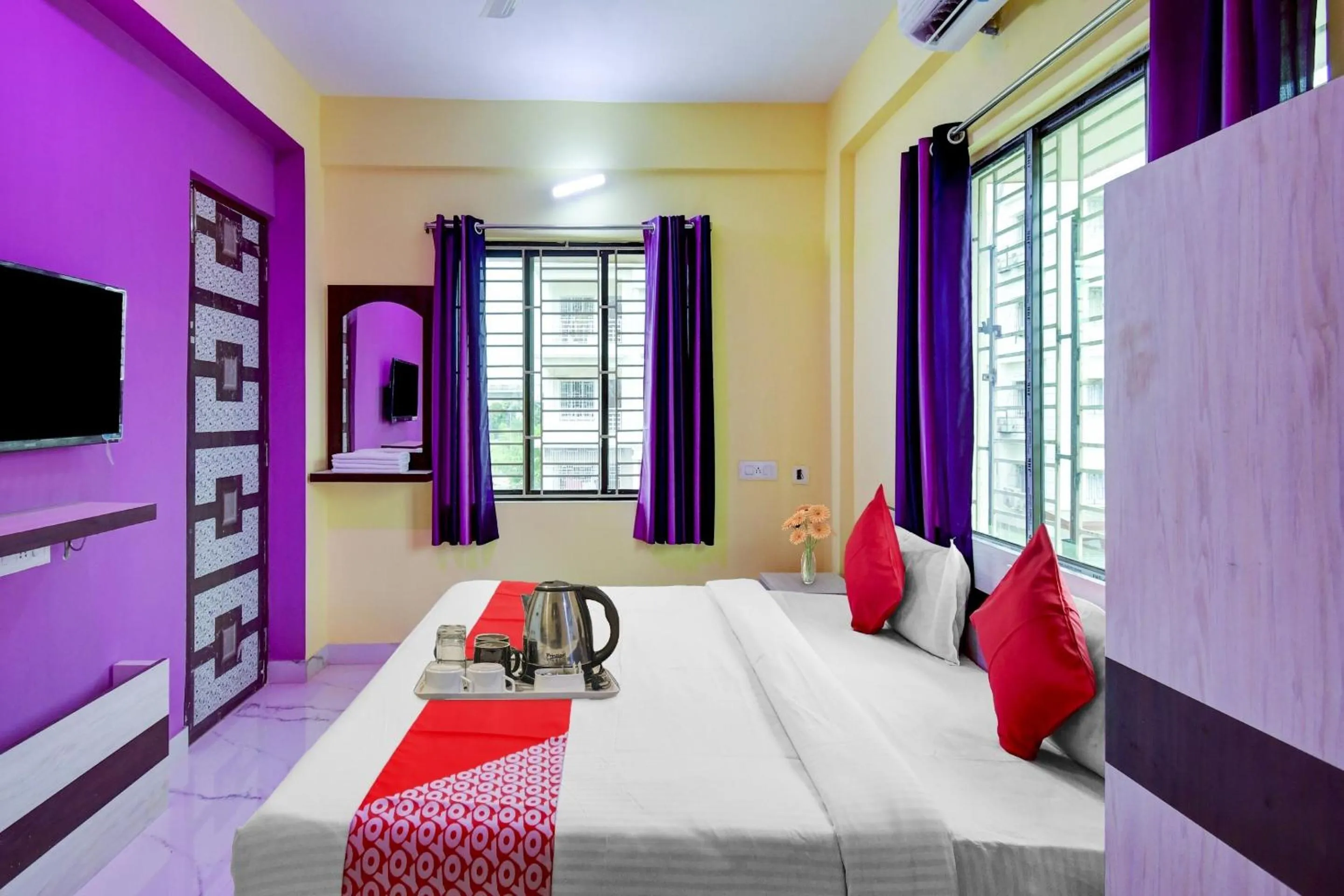 Facade/entrance, Bed in Hotel O 4 Friends