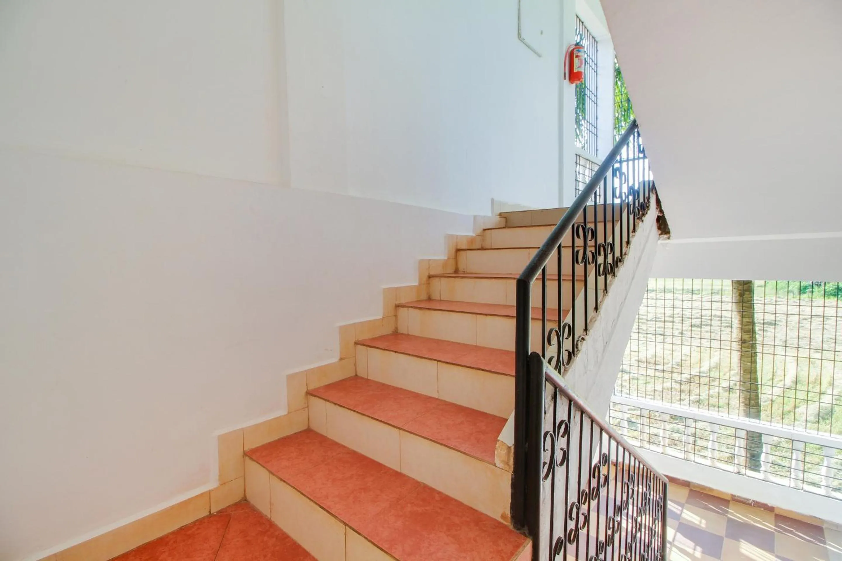 Lobby or reception in Collection O Bay