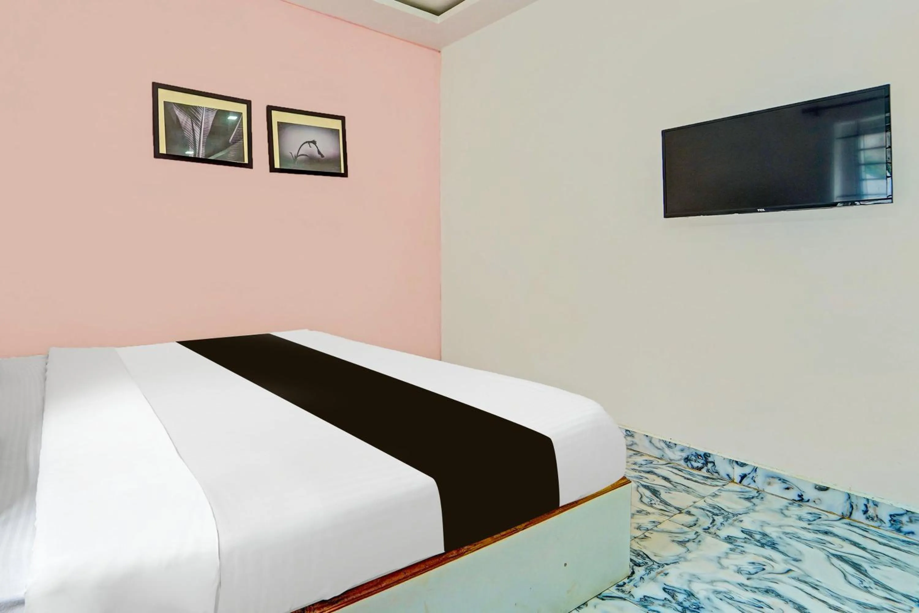 Bedroom, Bed in Super Hotel O Vijaynagar Road Formerly Anmol Peace Stay