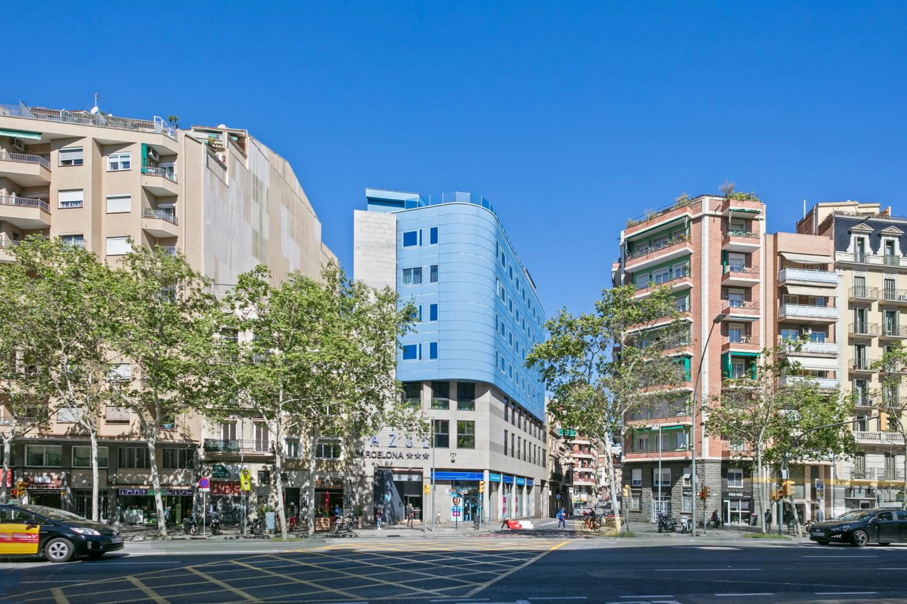 Property building in Hotel Acta Azul Barcelona