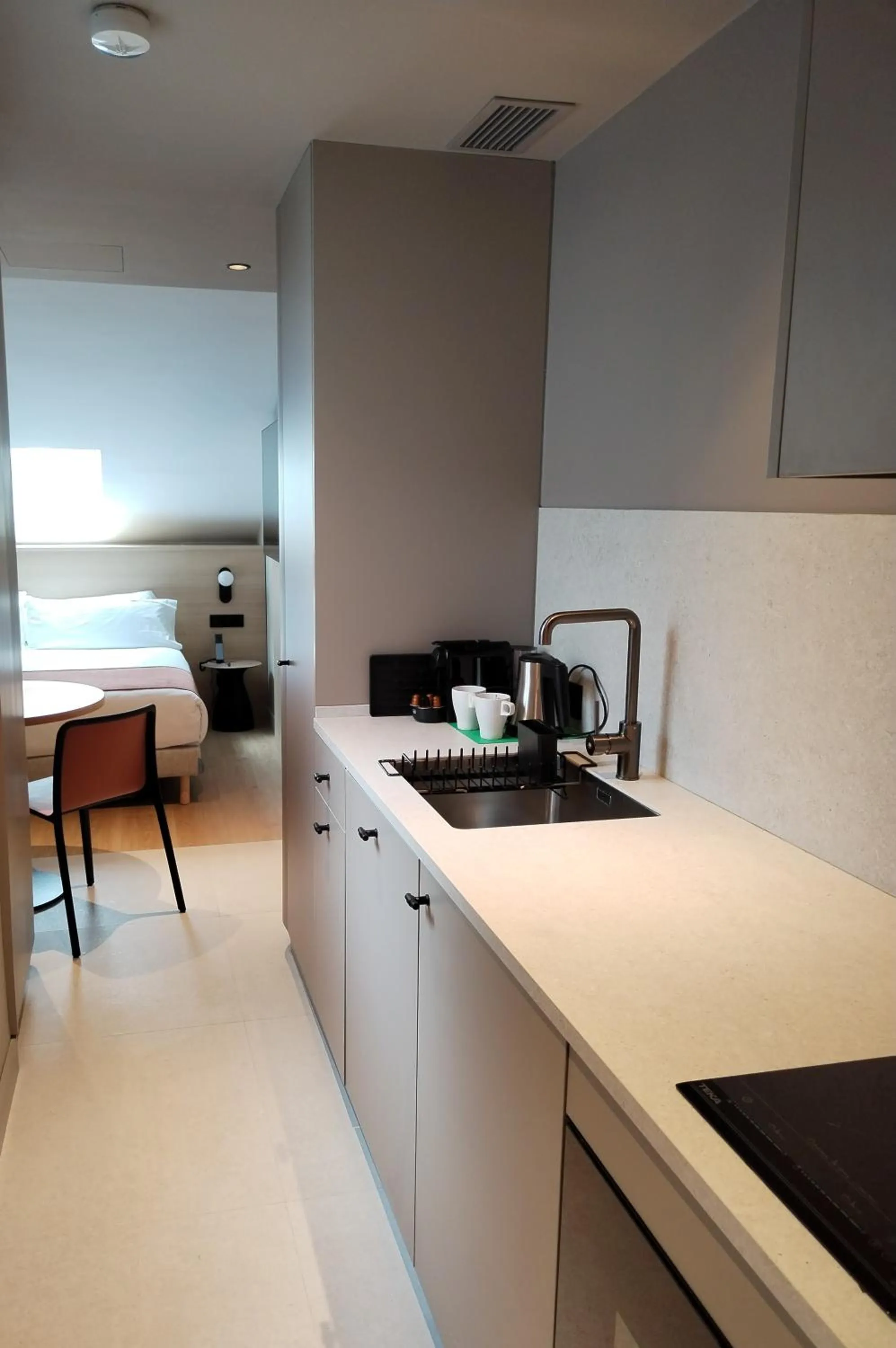 Kitchen or kitchenette in Aparthotel Atenea Calabria