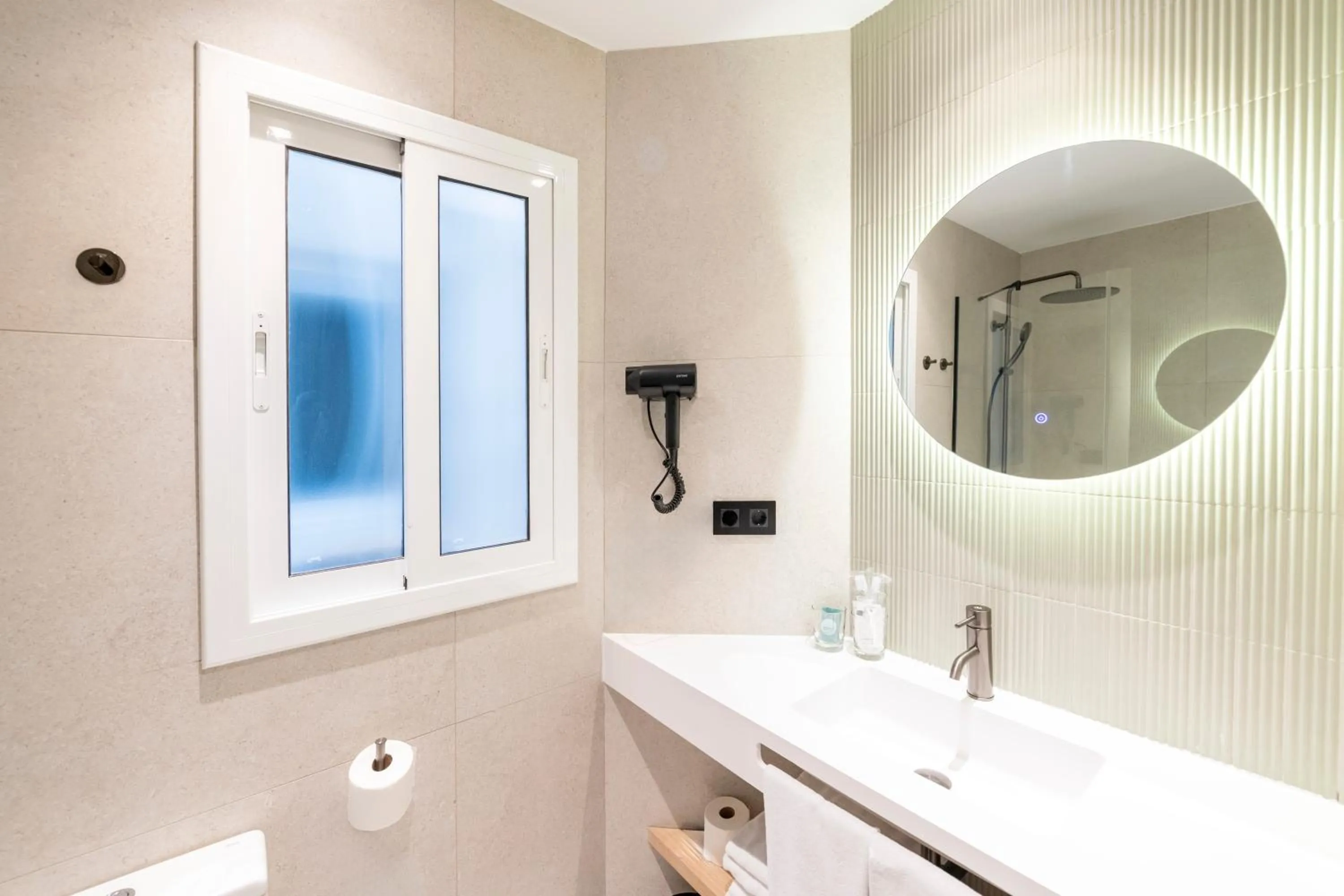 Bathroom in Aparthotel Atenea Calabria