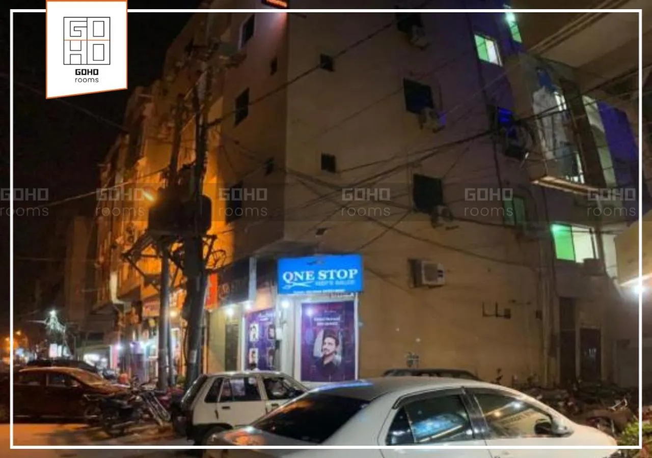 Property building in GOHO Rooms 10th Commercial