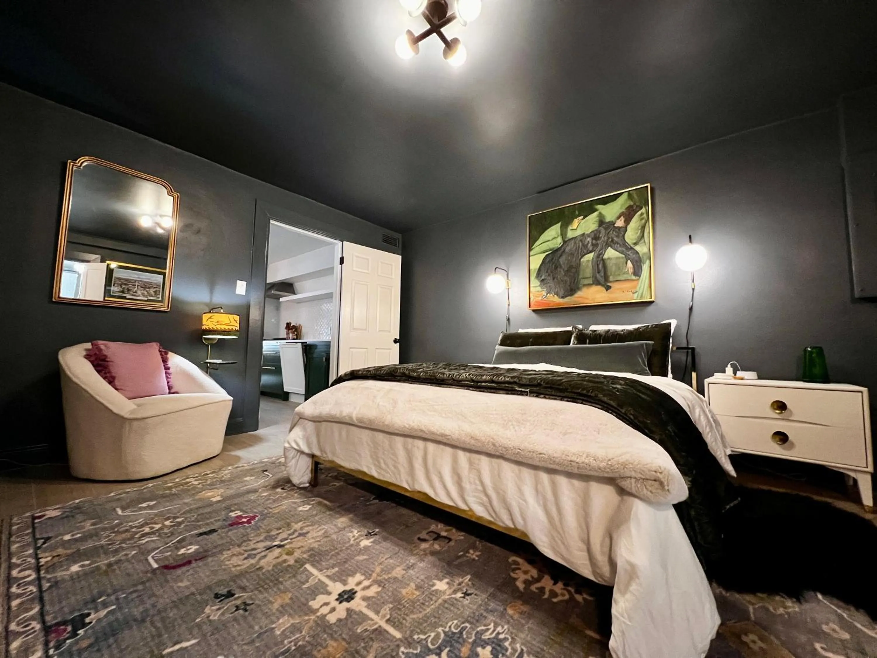 Bed in Be Our Gaston's A Walk in the Park