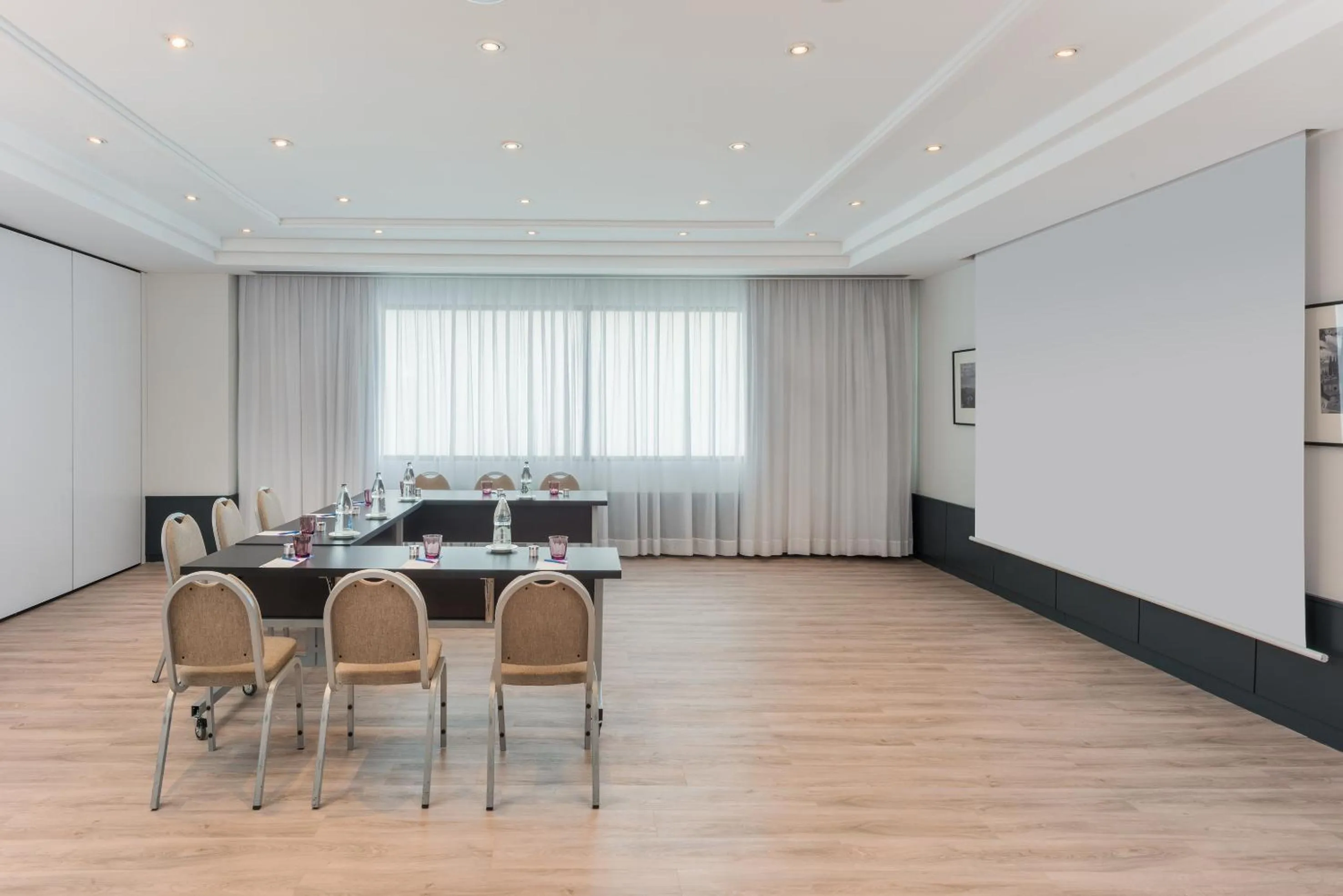 Business facilities in Hotel Madrid Alameda Aeropuerto, Affiliated by Meliá