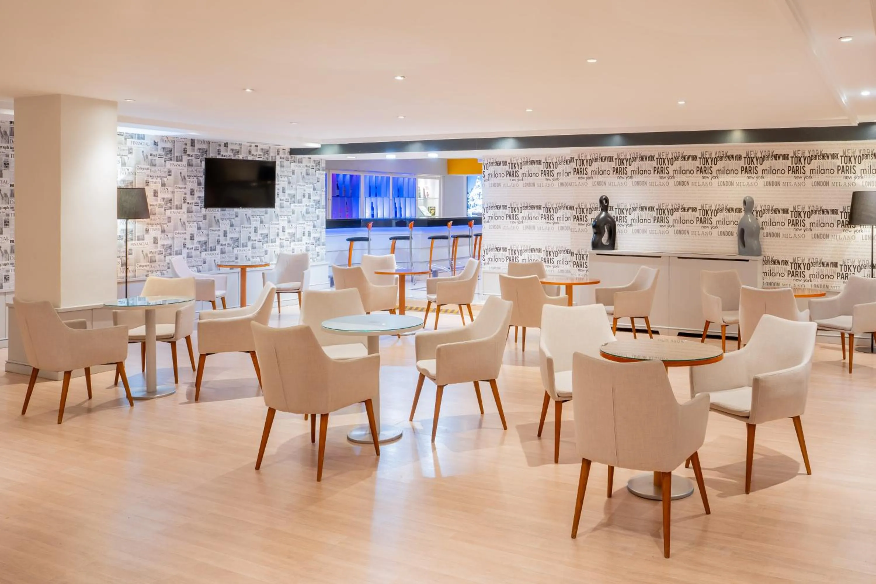 Restaurant/places to eat in Hotel Madrid Alameda Aeropuerto, Affiliated by Meliá