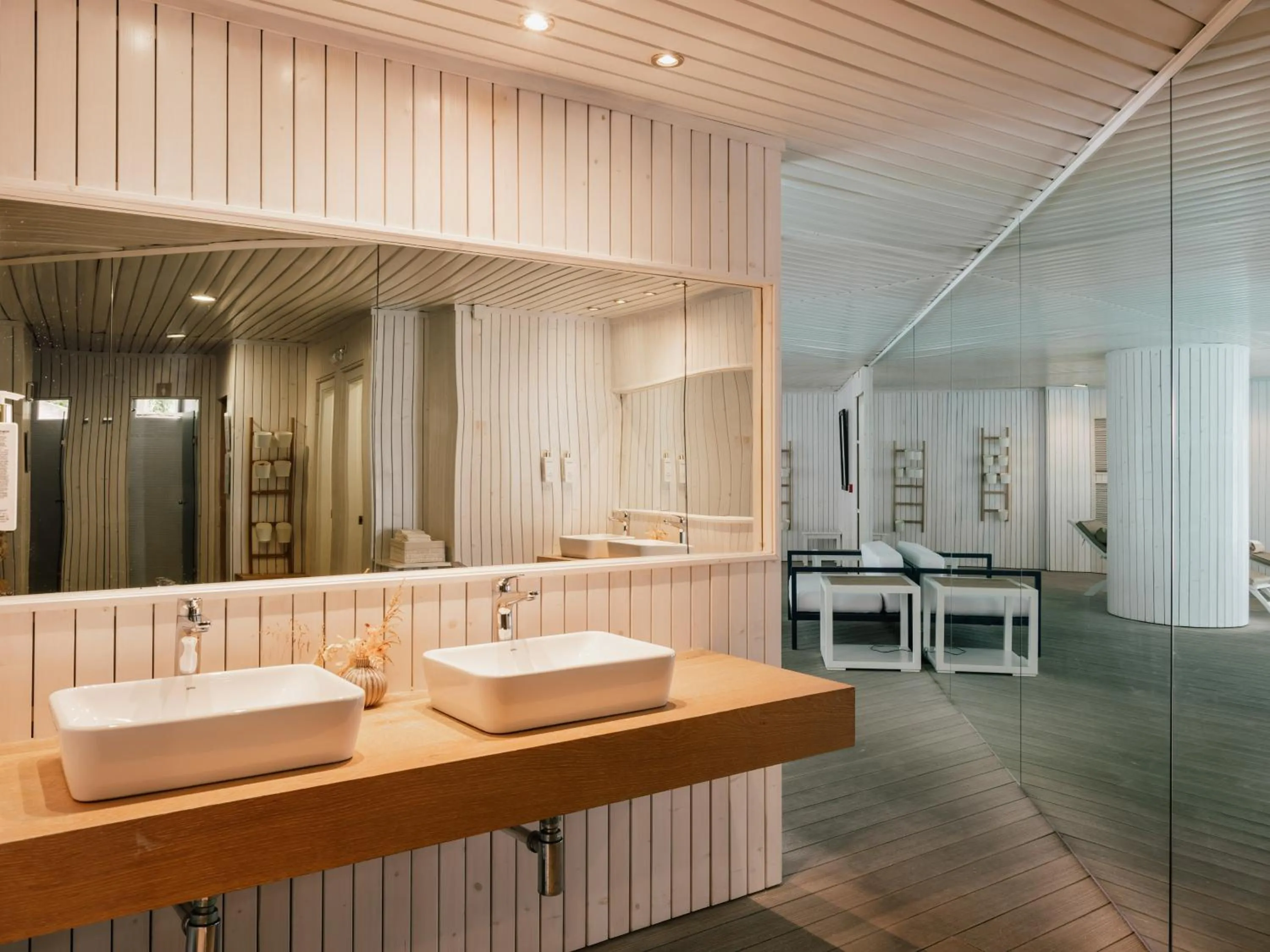 Shower in Hotel Victoria Gran Meliá