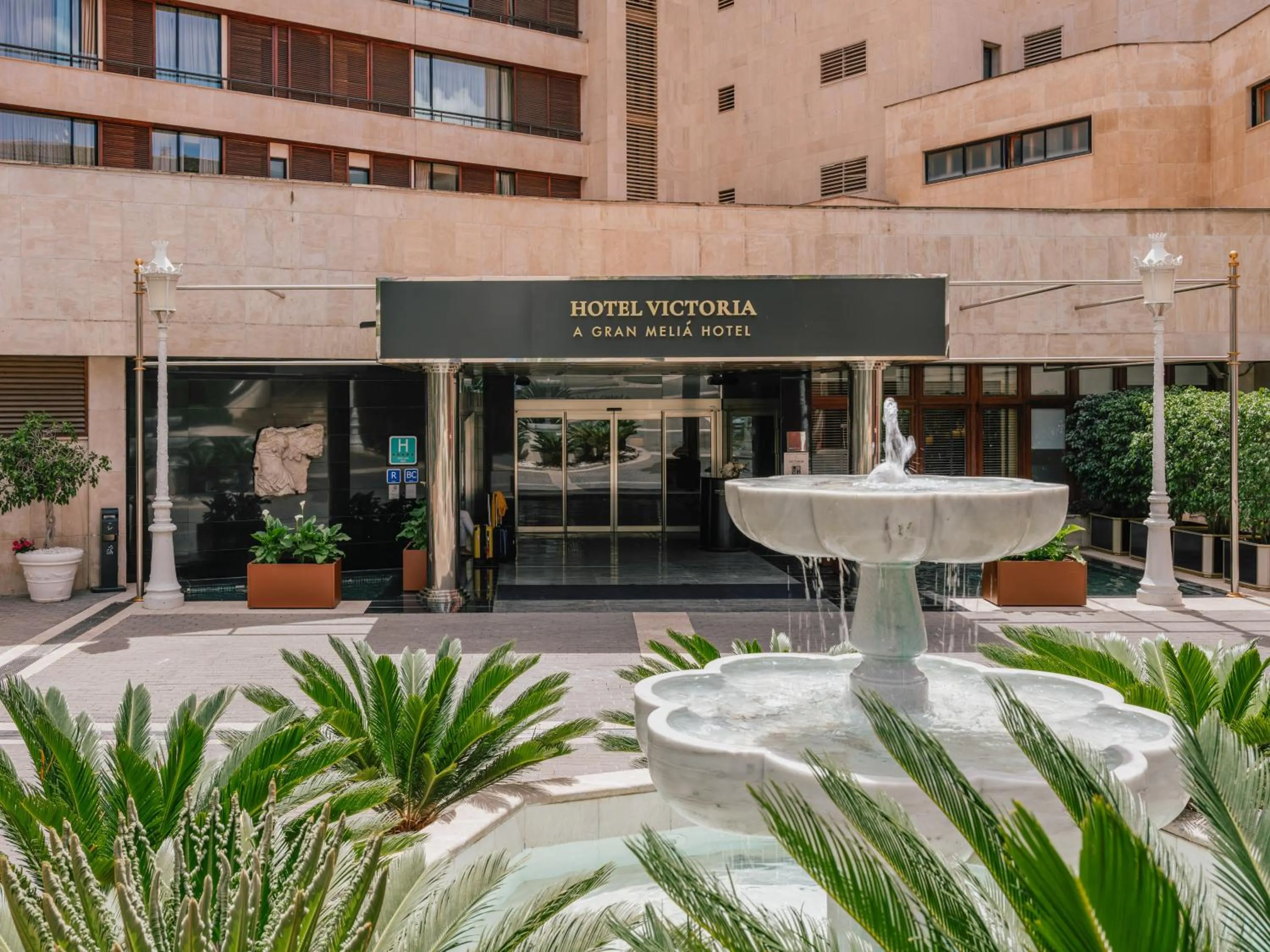 Property building in Hotel Victoria Gran Meliá